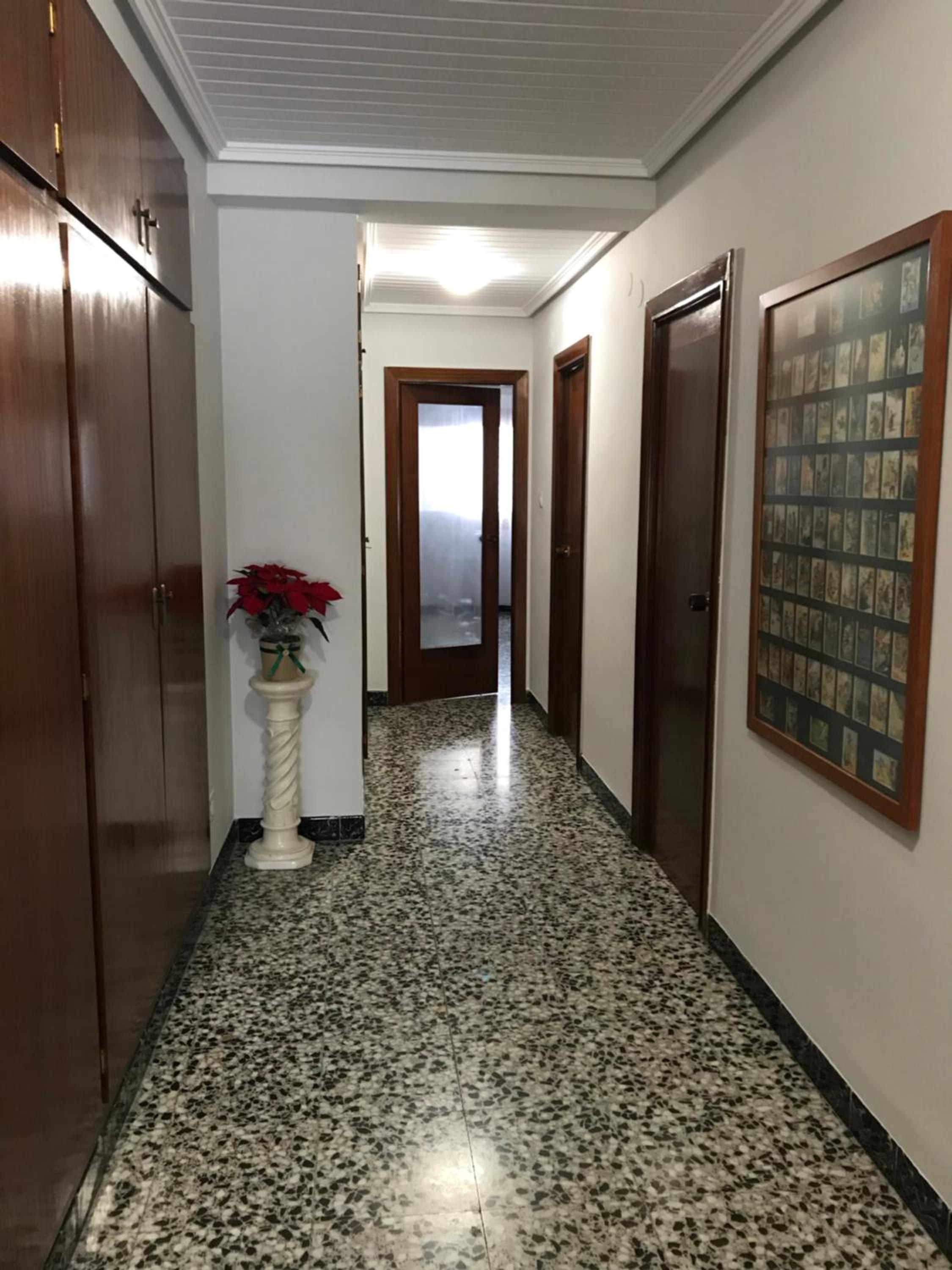 Apartment - Photo 4