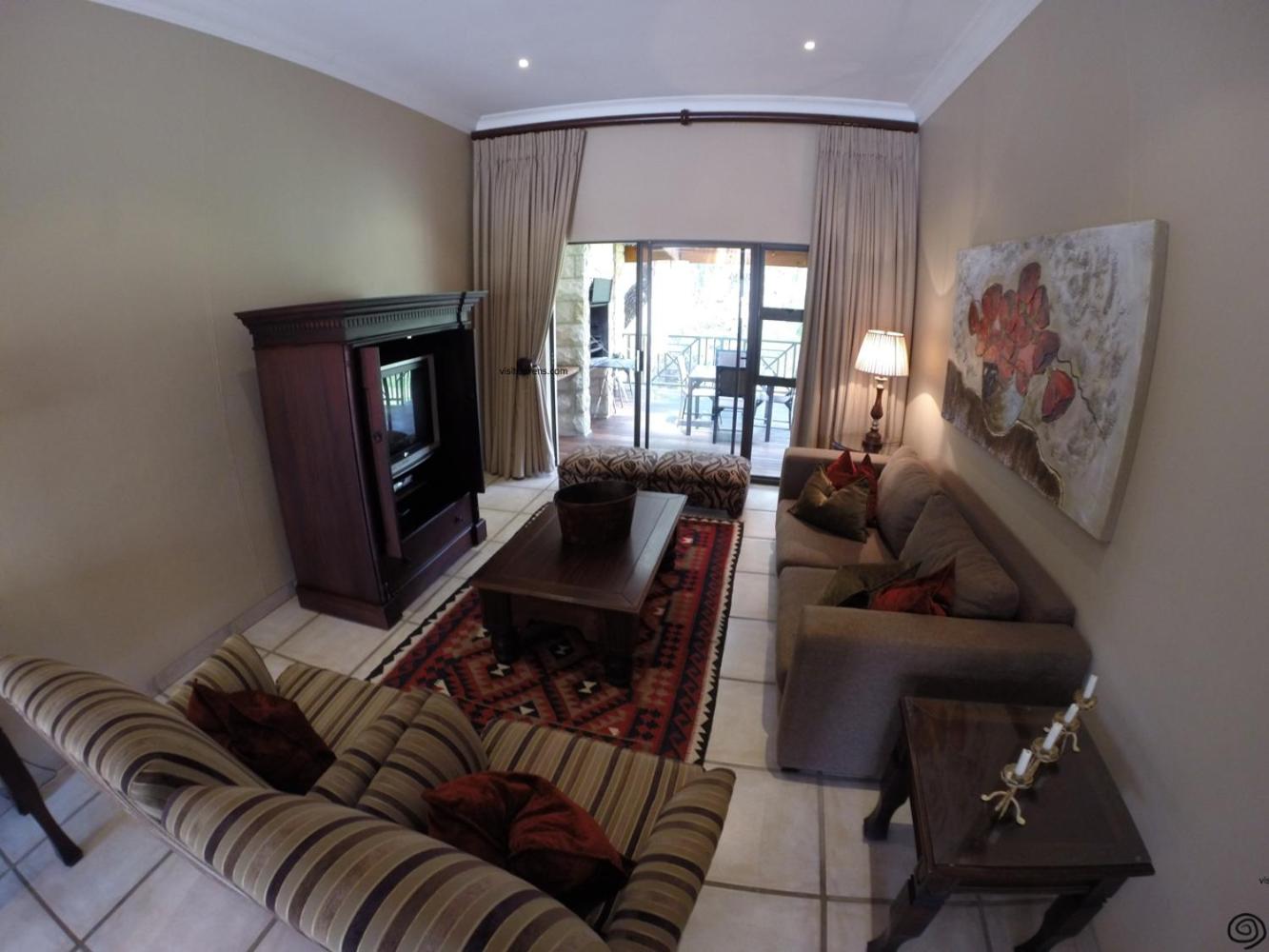 Villa photo 1