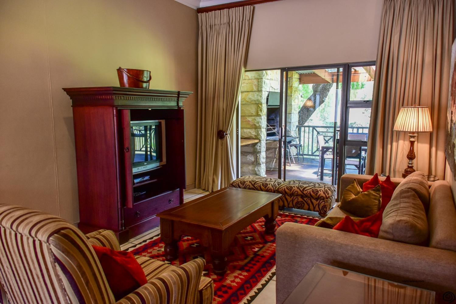 Villa photo 3