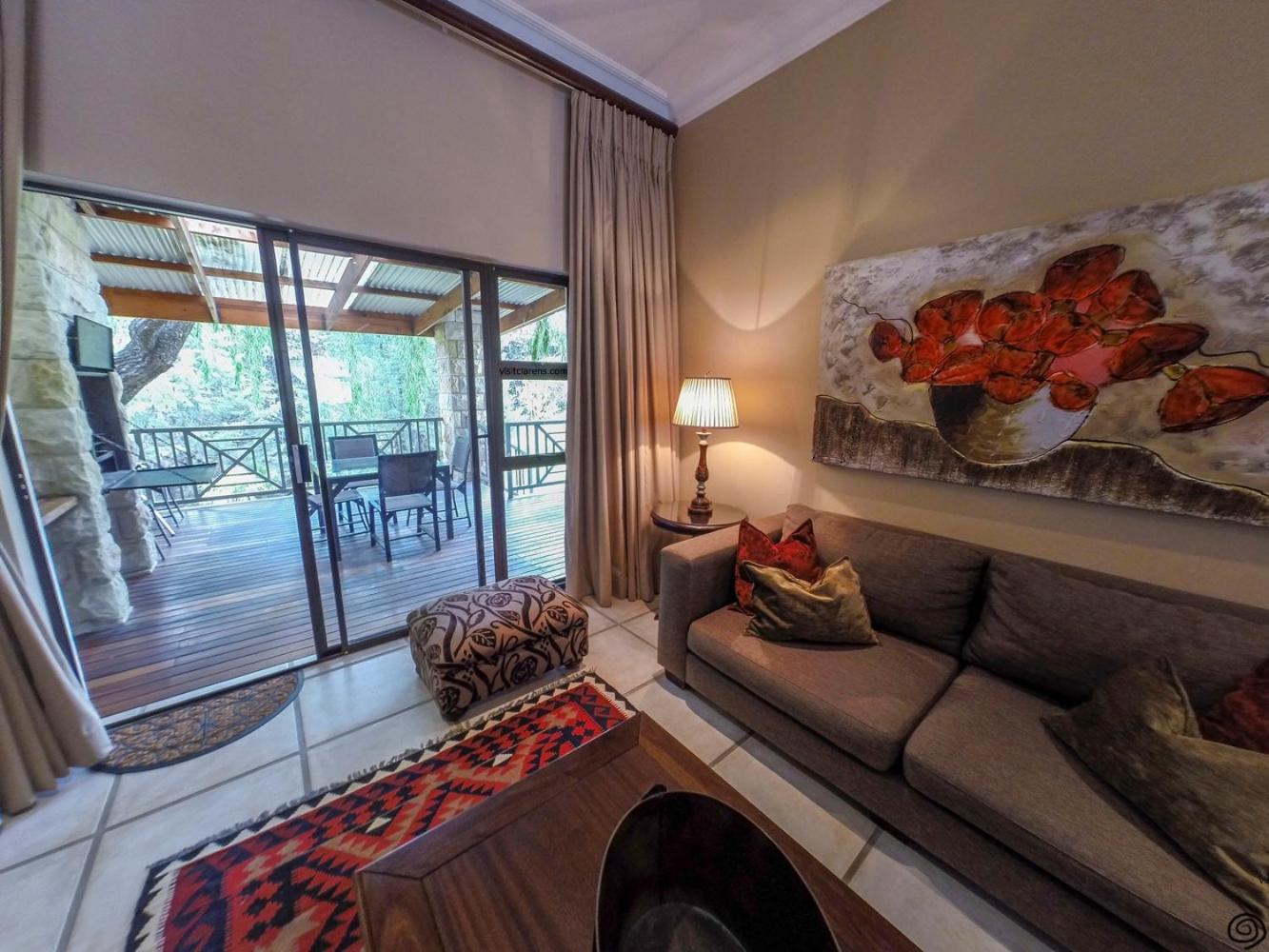 Villa photo 2