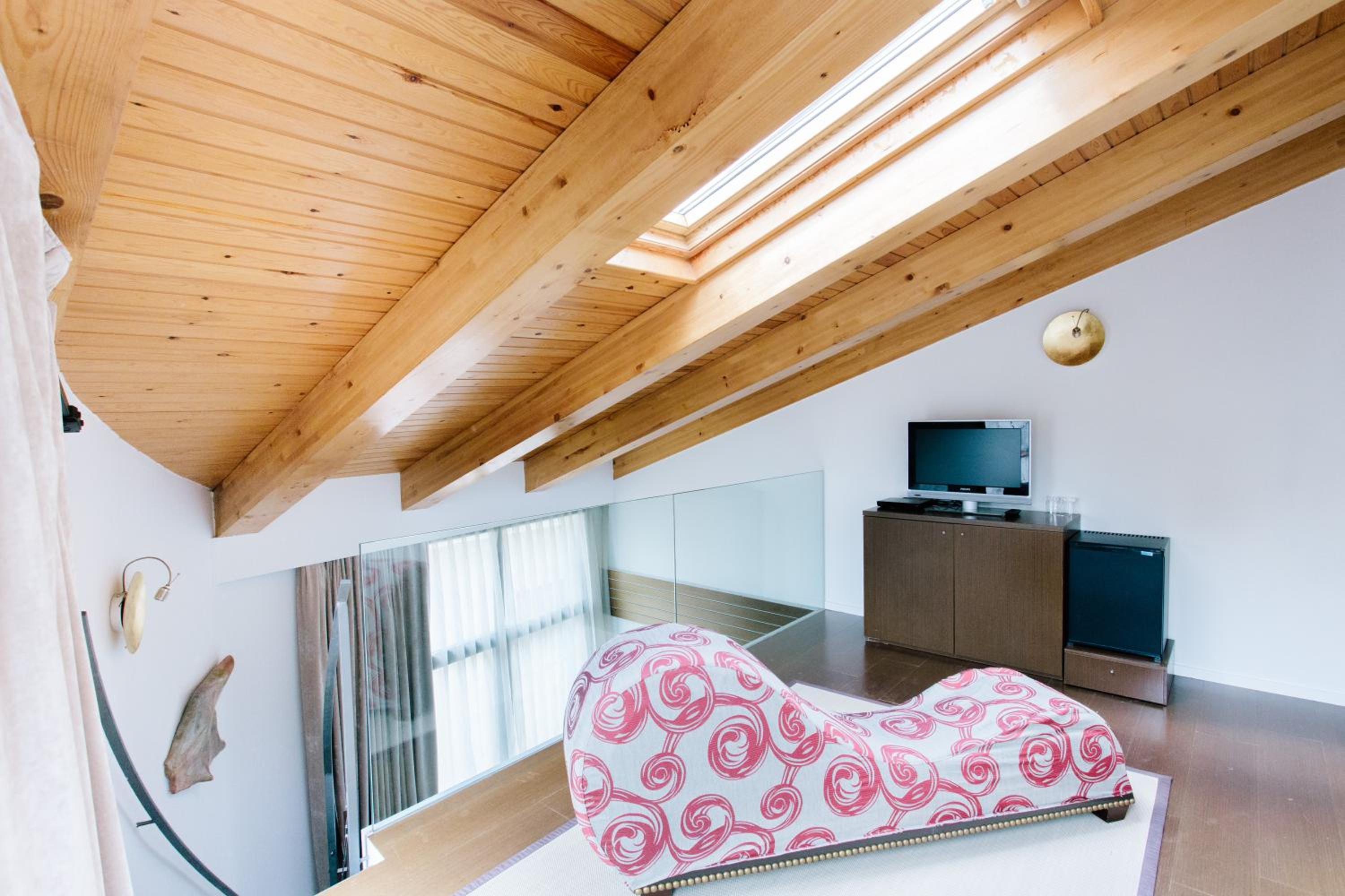 Suite - Photo 6