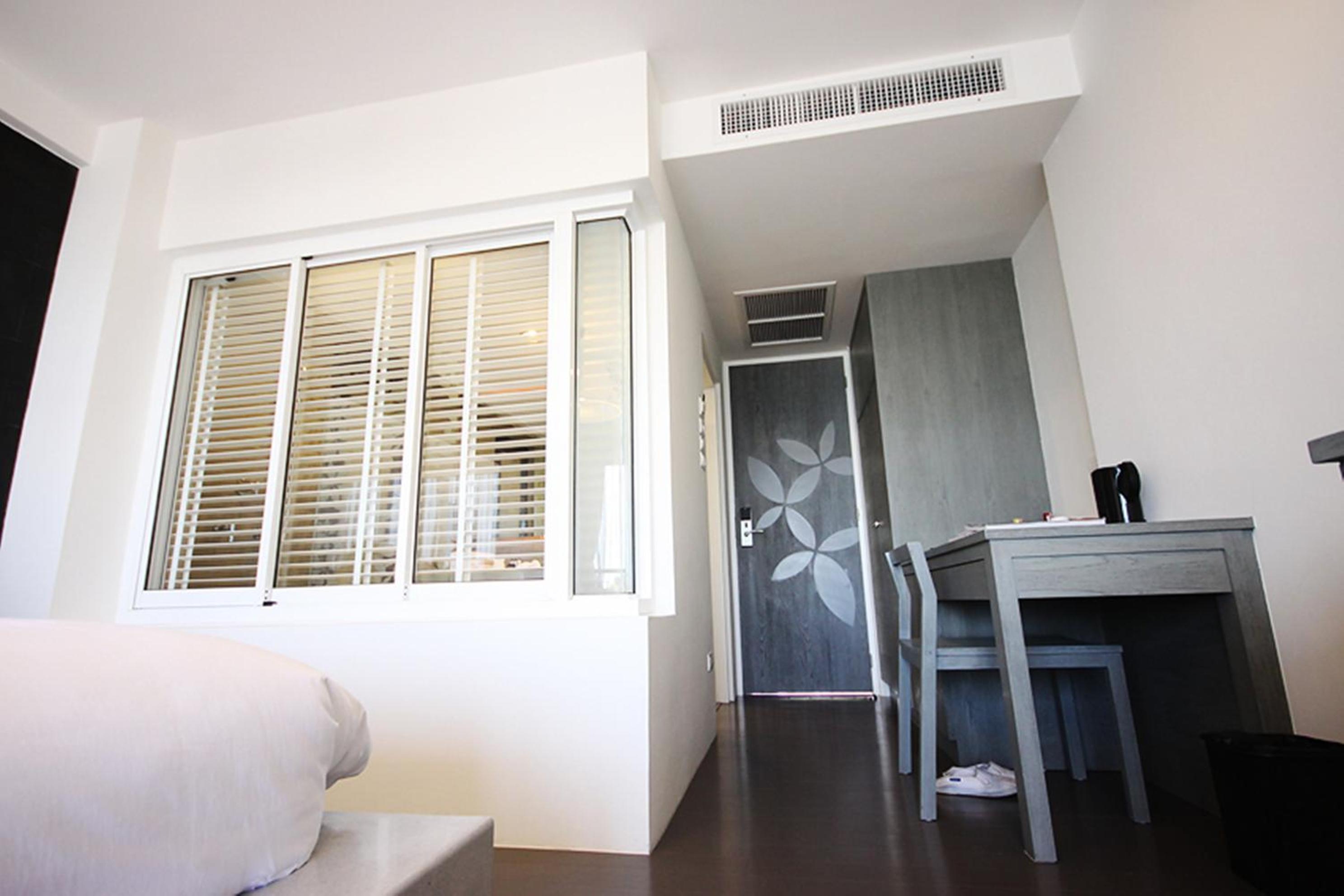 Superior Double Room with Seaview (Partial) - Photo 5