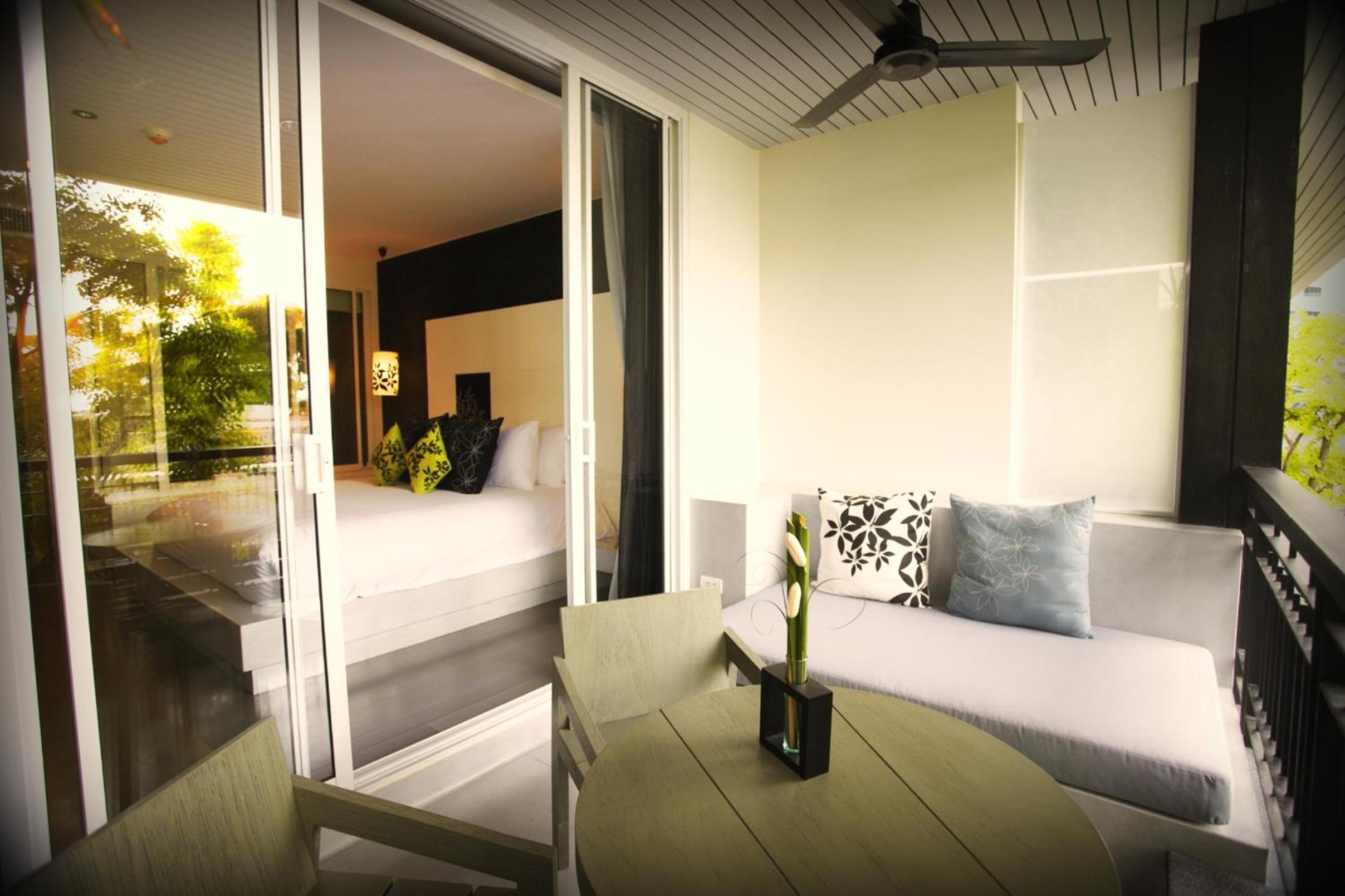 Deluxe Double Room with Sea View - Photo 5