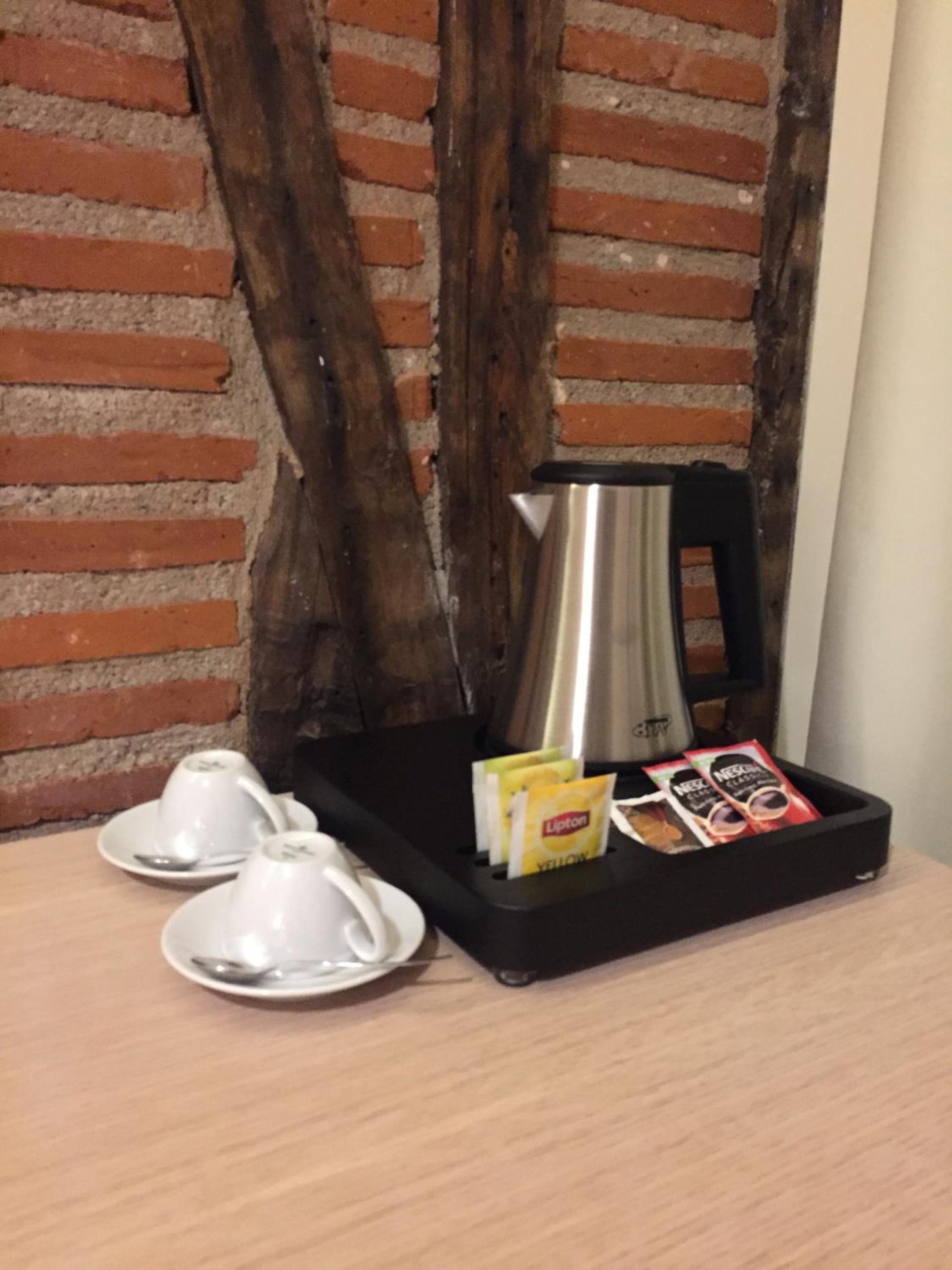 Standard Double Room - Photo 7