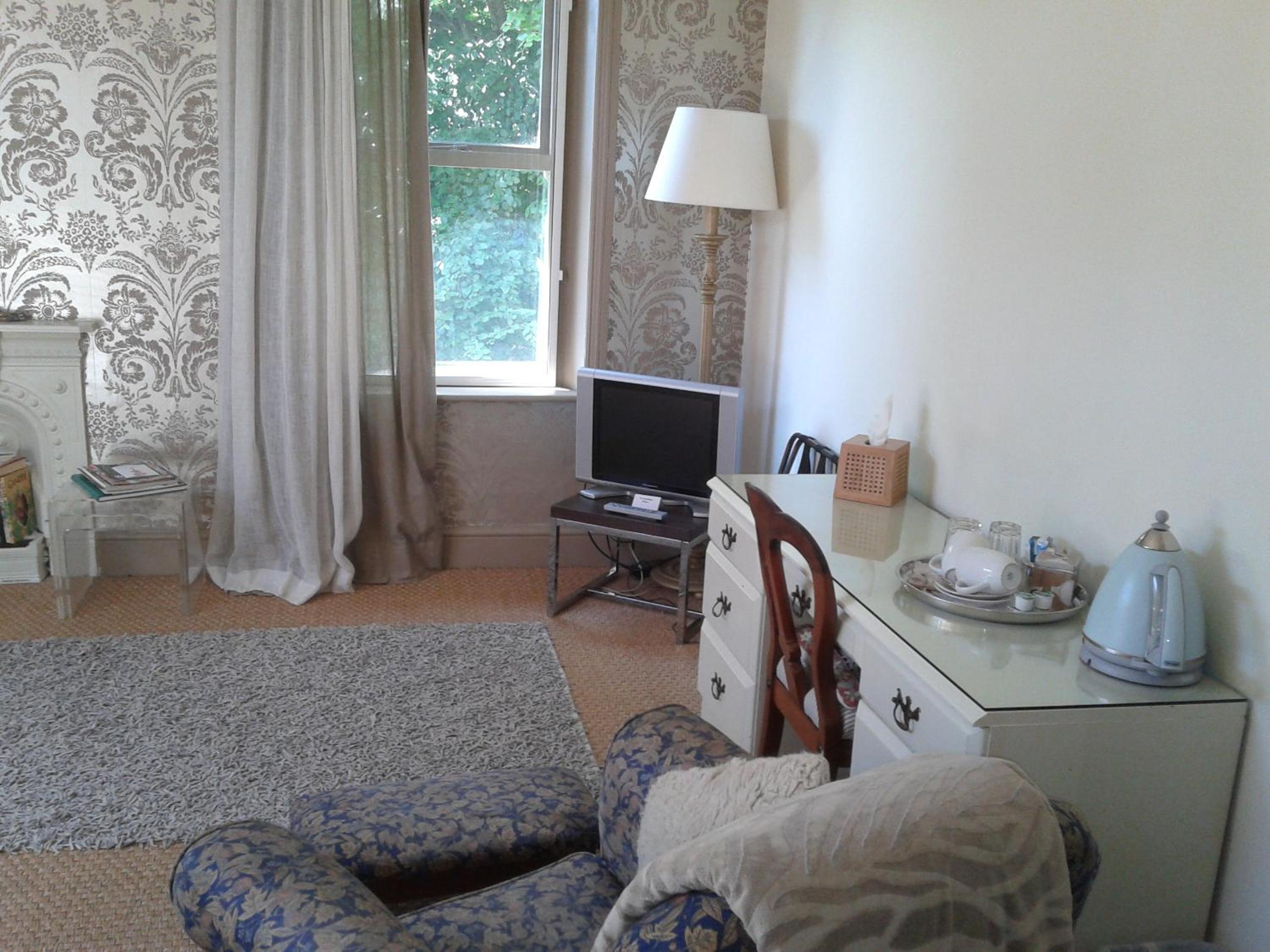 Double Room - Photo 6