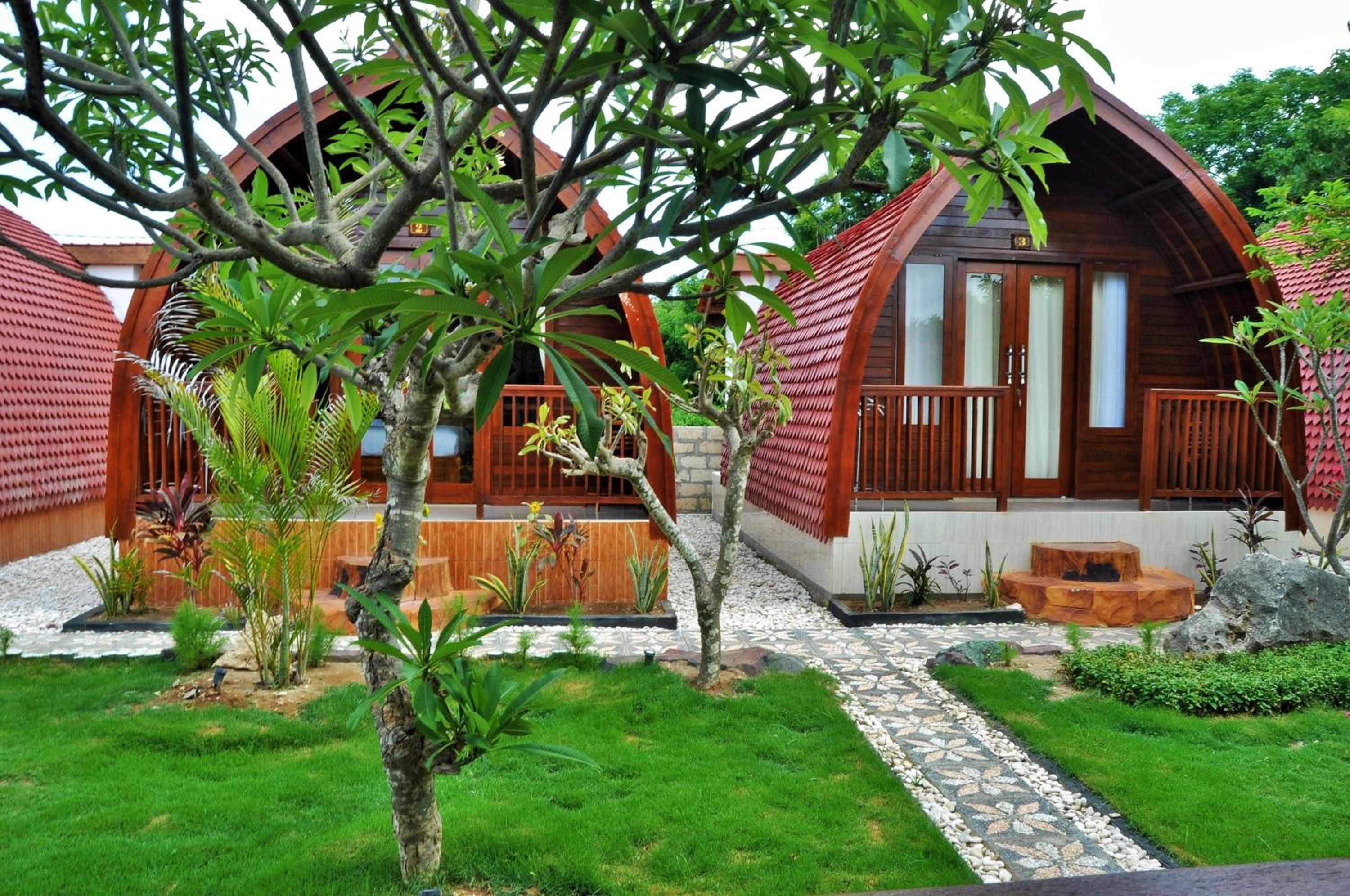 Deluxe Double Room with Balcony photo 3