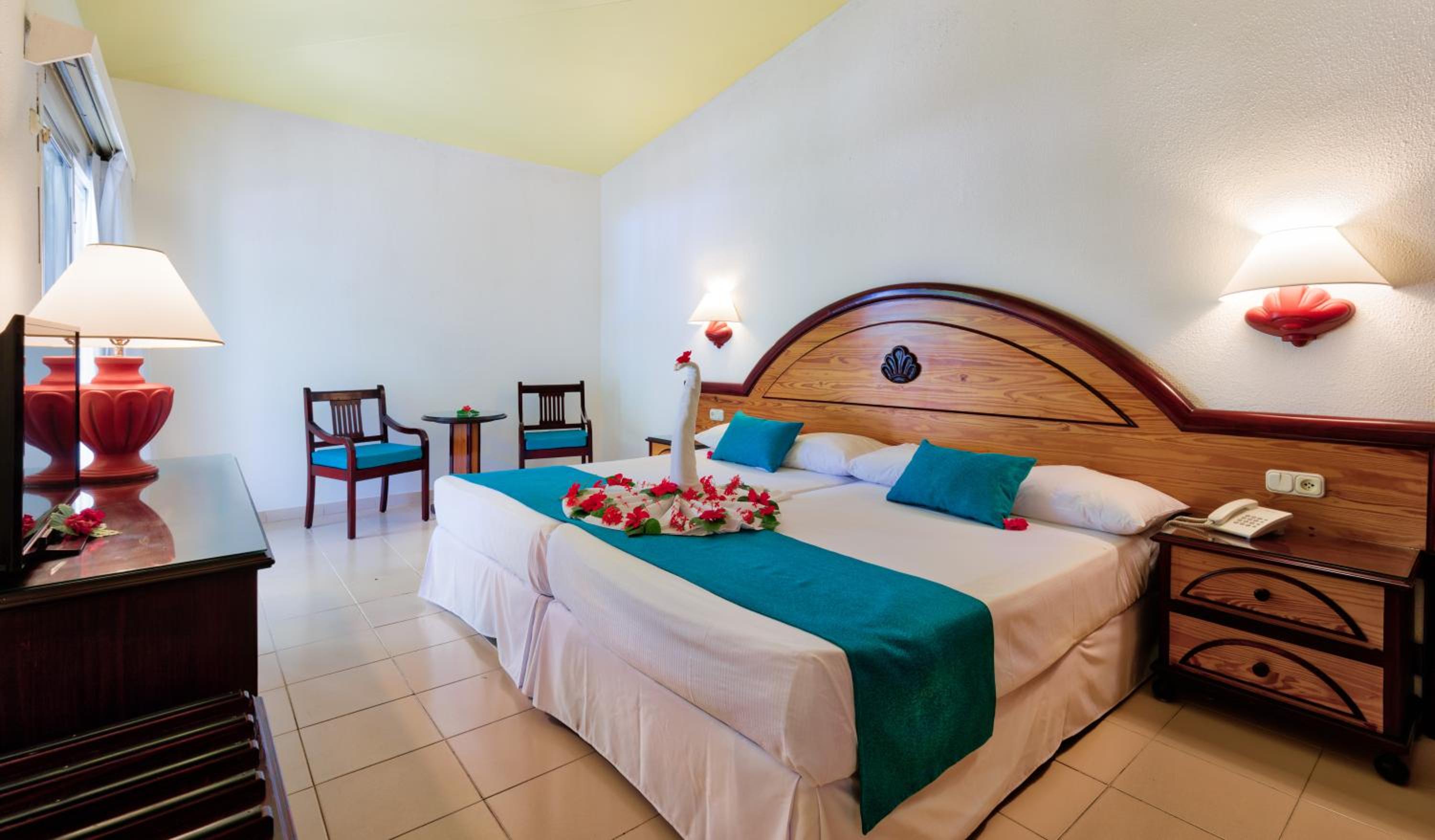 Habitación Doble Estándar (1 Adulto)