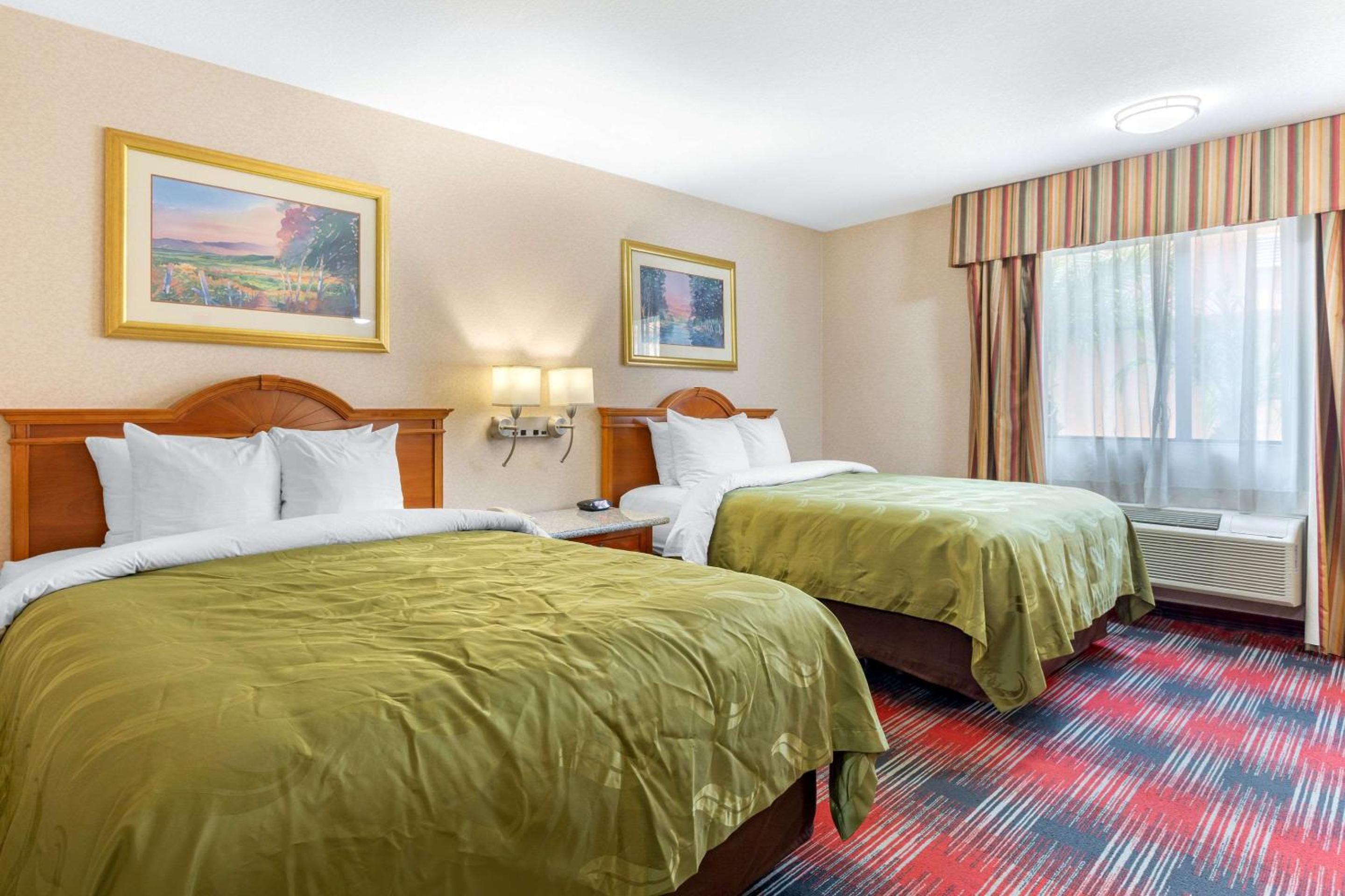 Accessible Room, 2 Queen Beds, Roll-In Shower, Non Smoking photo 1