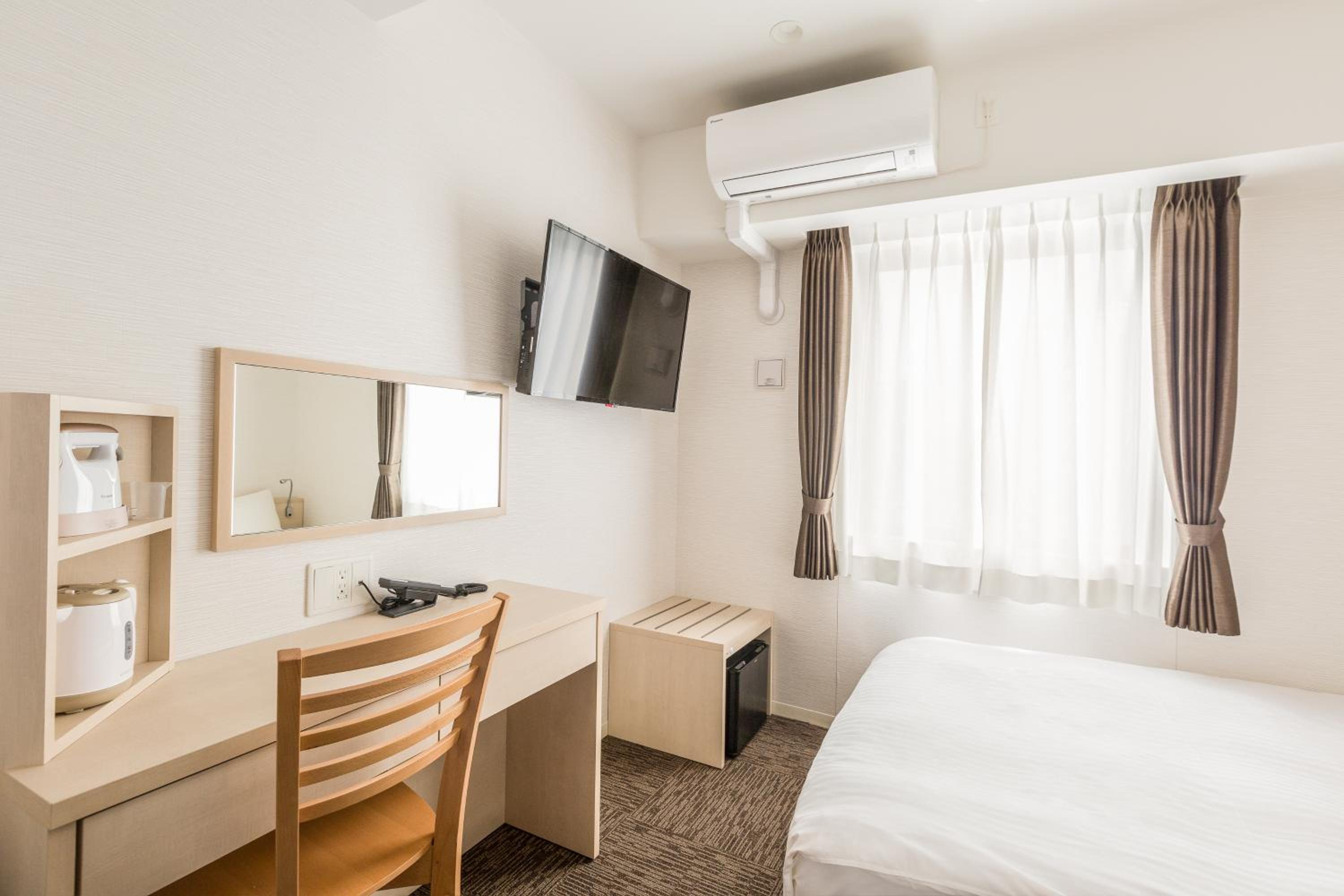 Basic Double Room - Photo 33