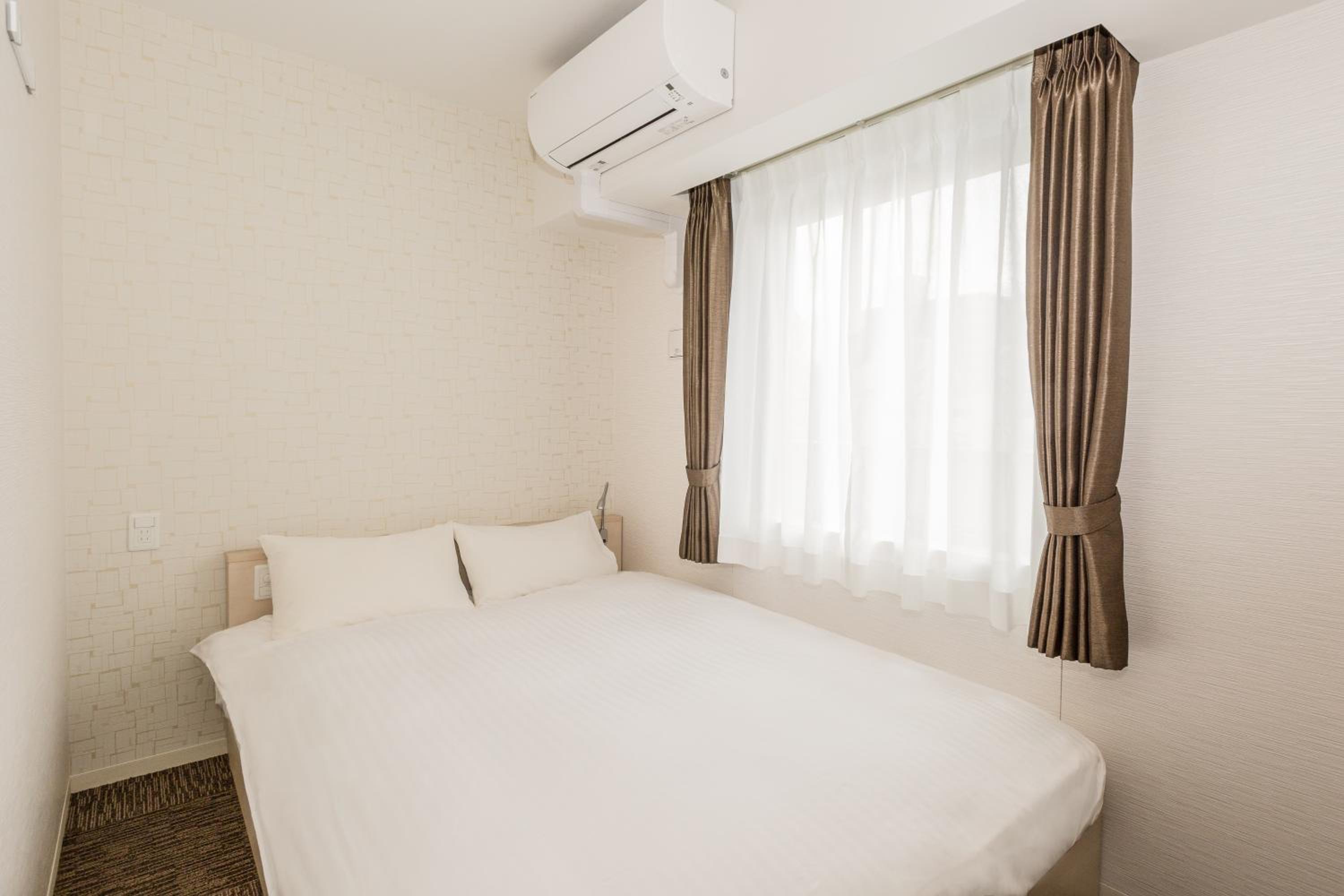 Basic Double Room - Photo 1