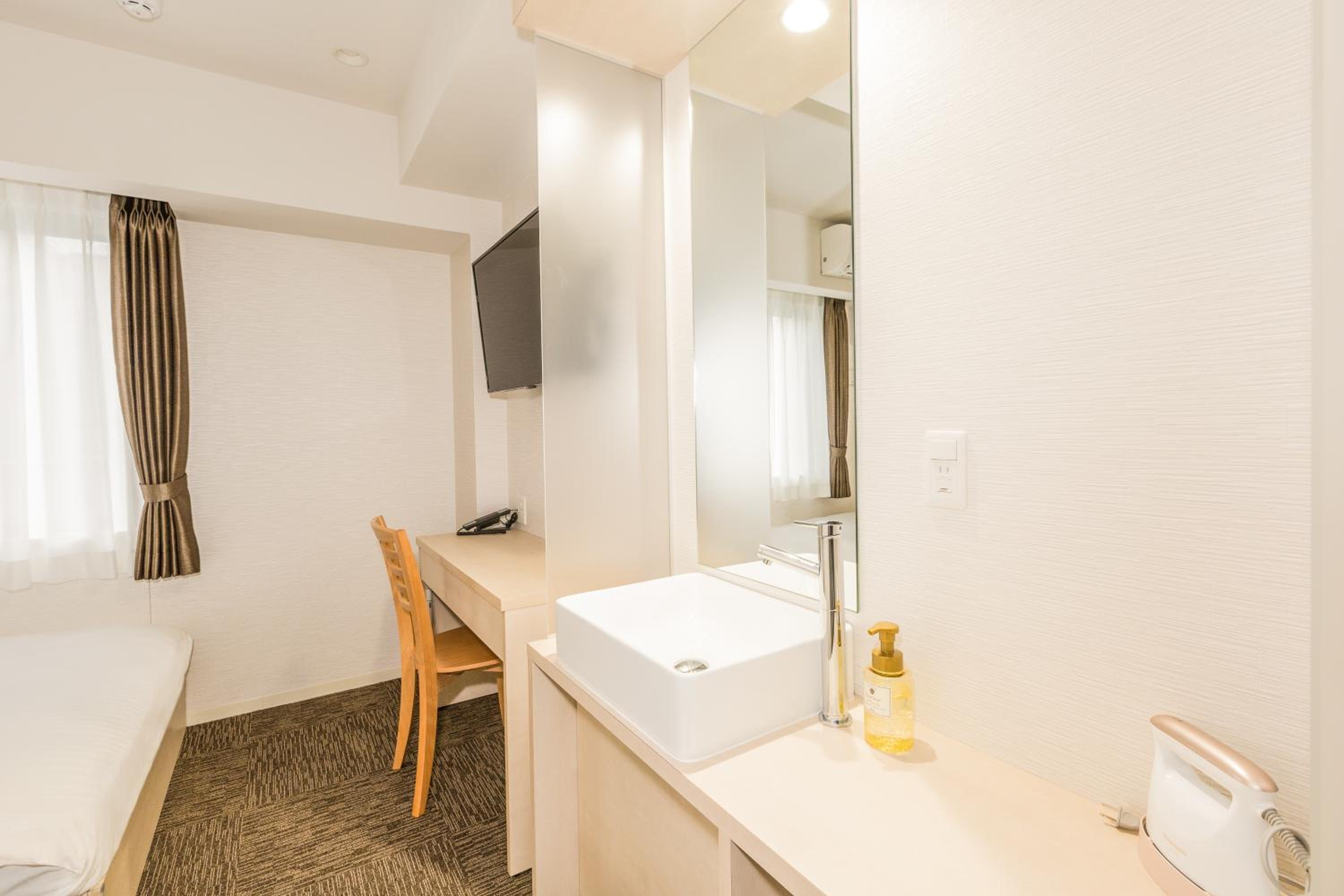 Standard Double Room - Photo 31