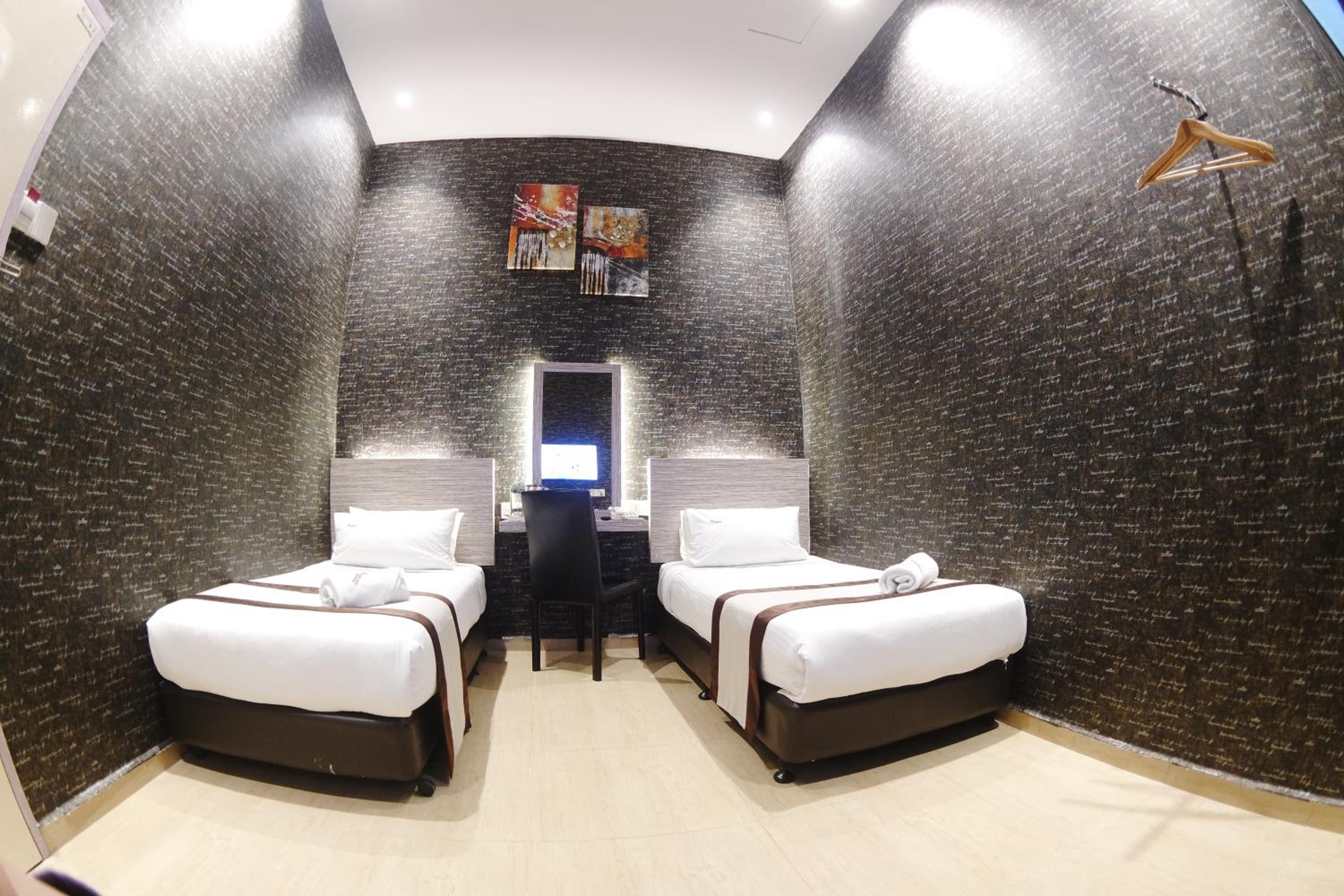 Superior Twin Room photo 1