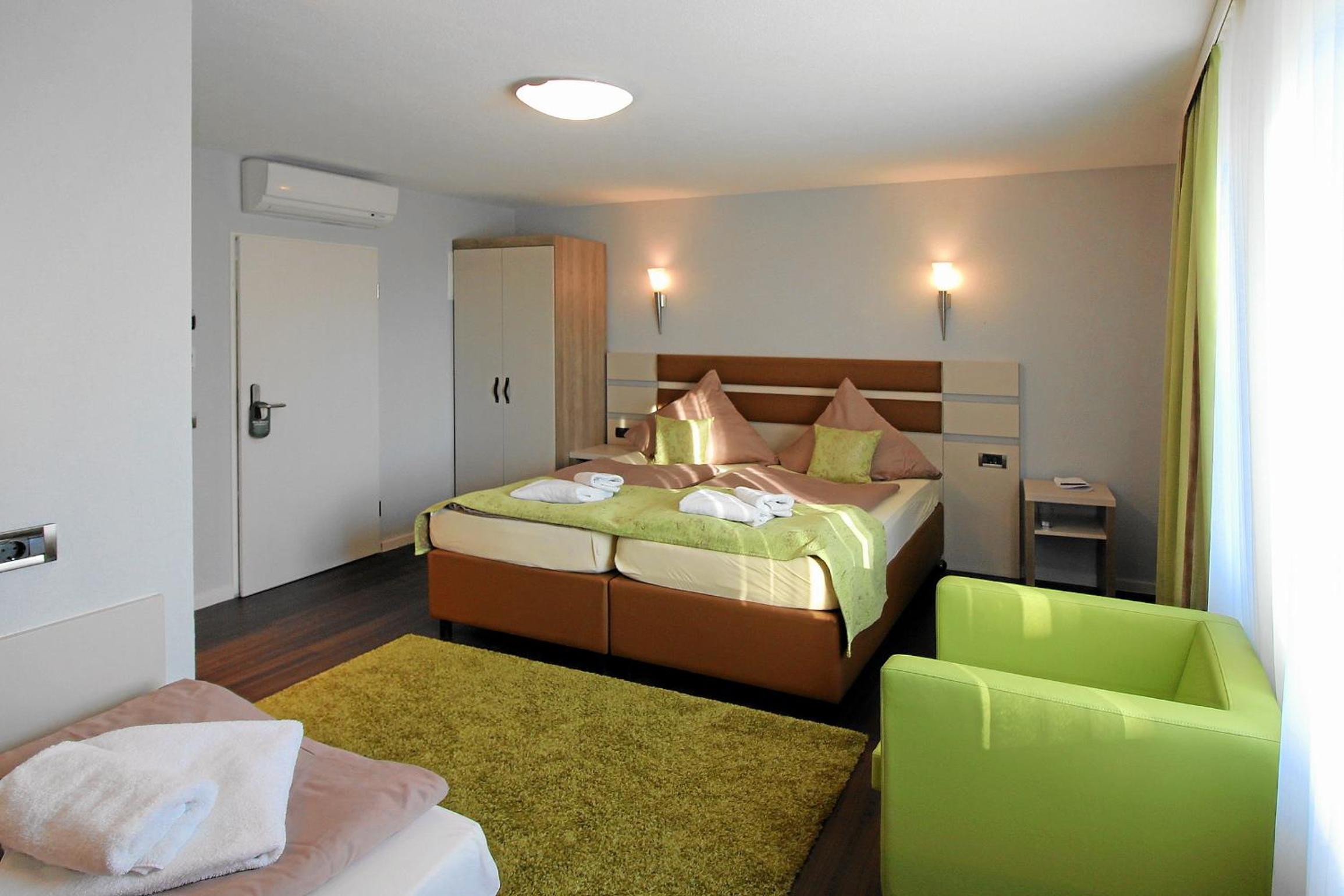 Comfort Triple Room