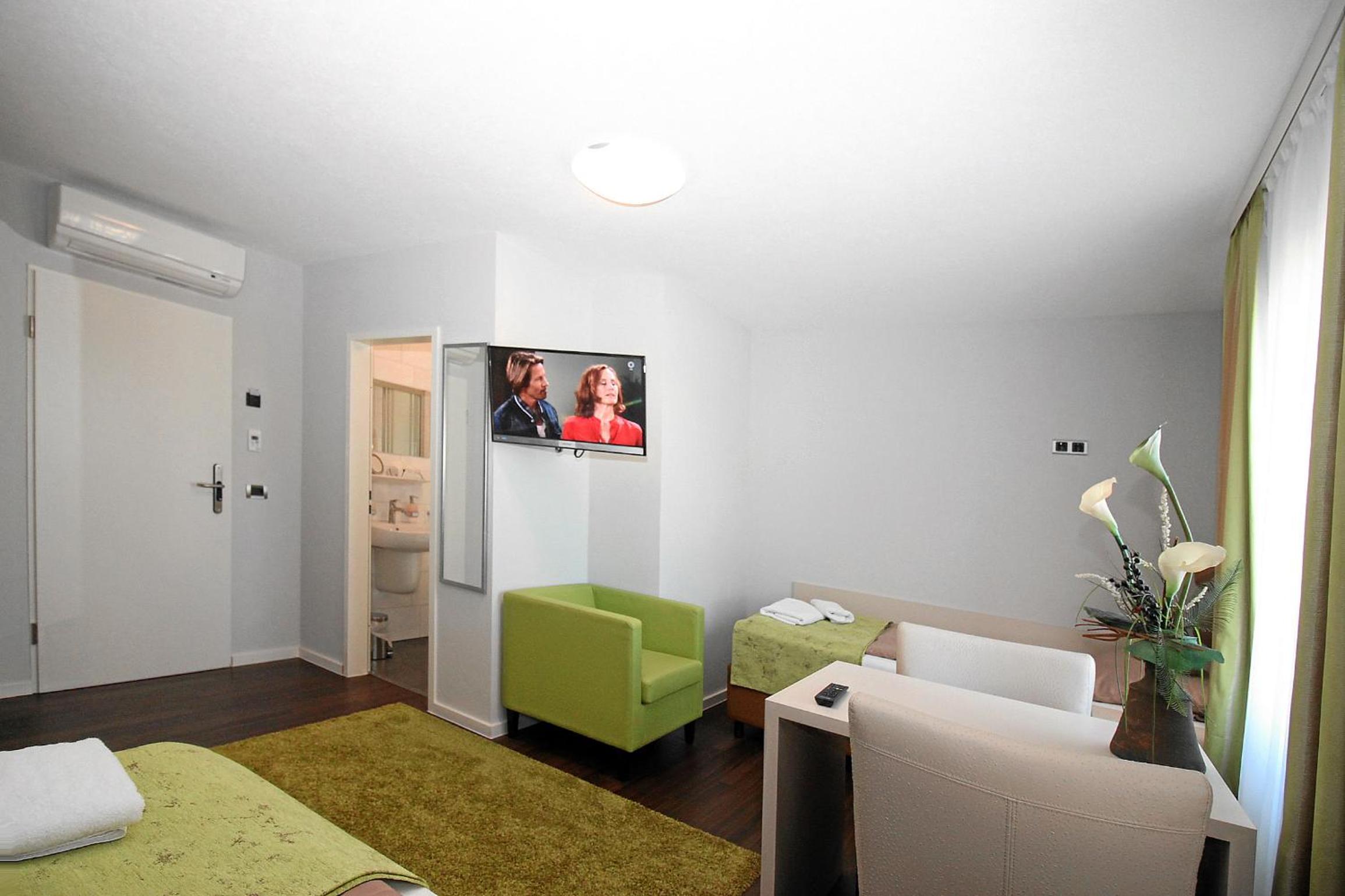 Comfort Triple Room photo 2
