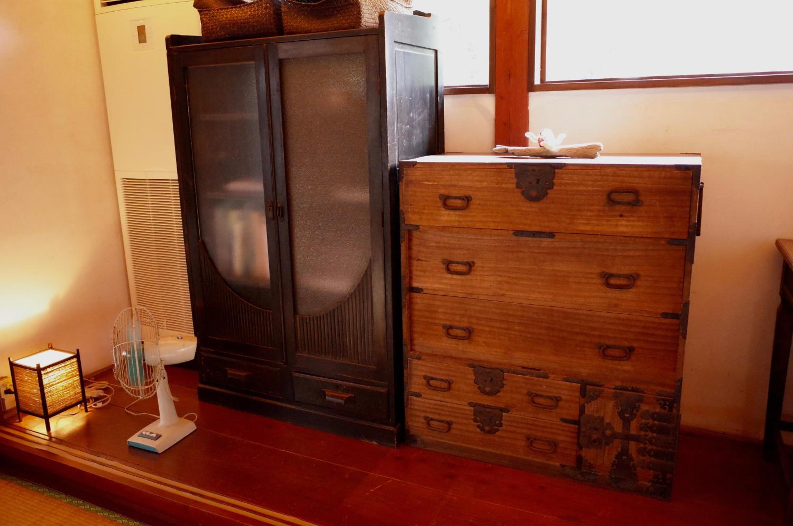 Economy Twin Room - Photo 15