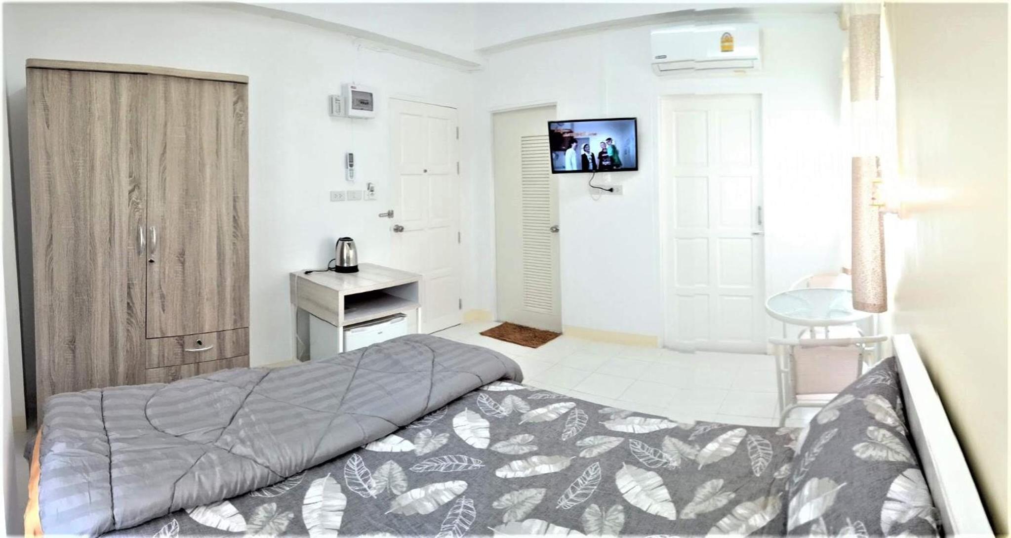 Deluxe Room - Photo 19