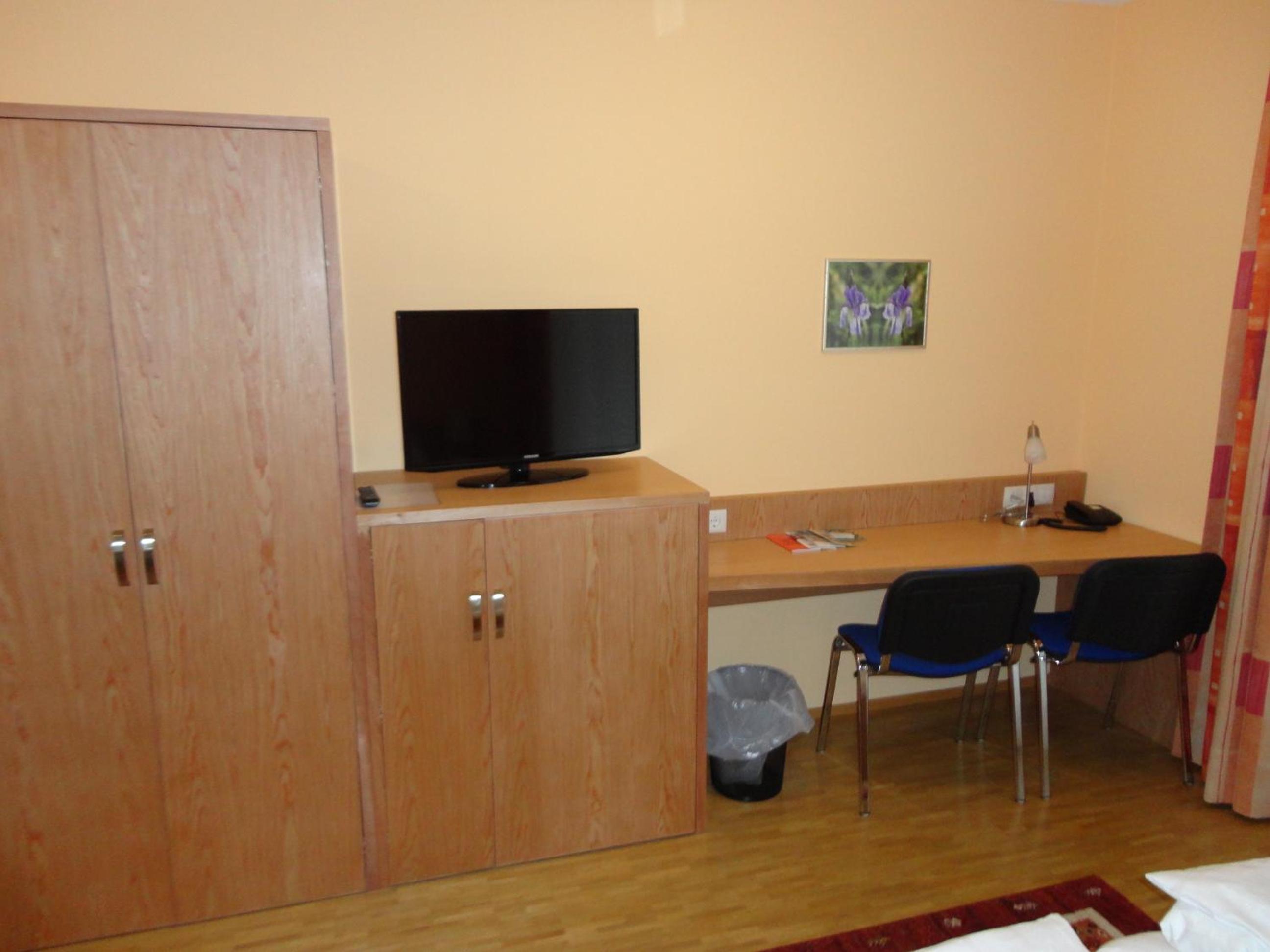 Deluxe Double Room with balcony and Garden View - Photo 2