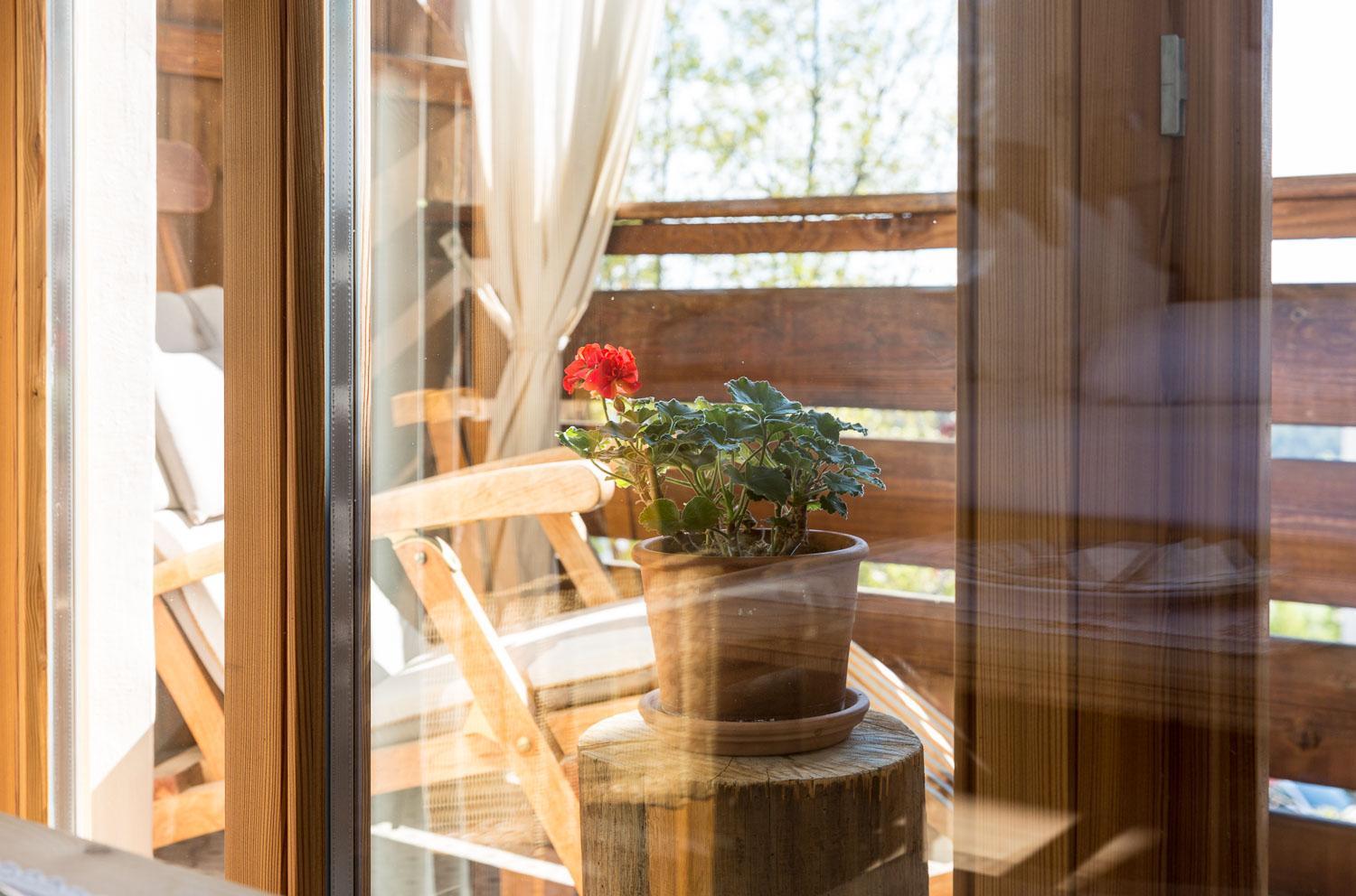 Family Room with Balcony - Photo 4