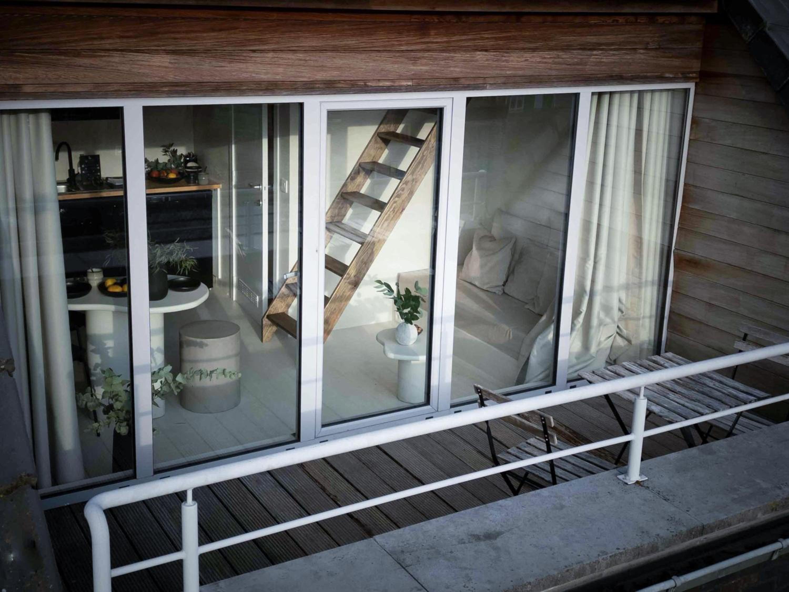 Studio with Terrace