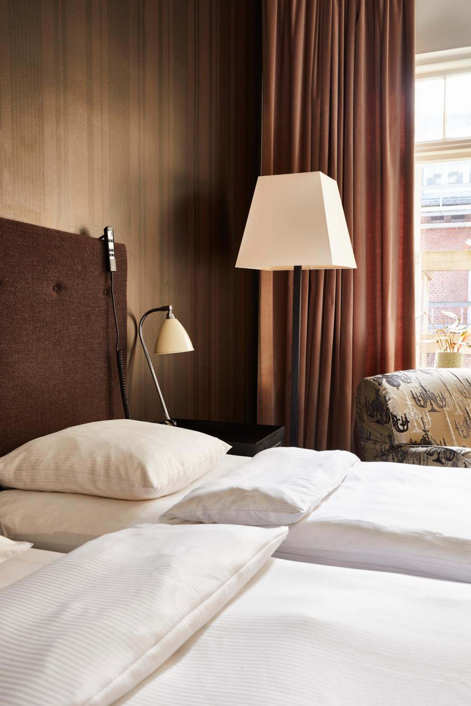 Twin Smart Bed