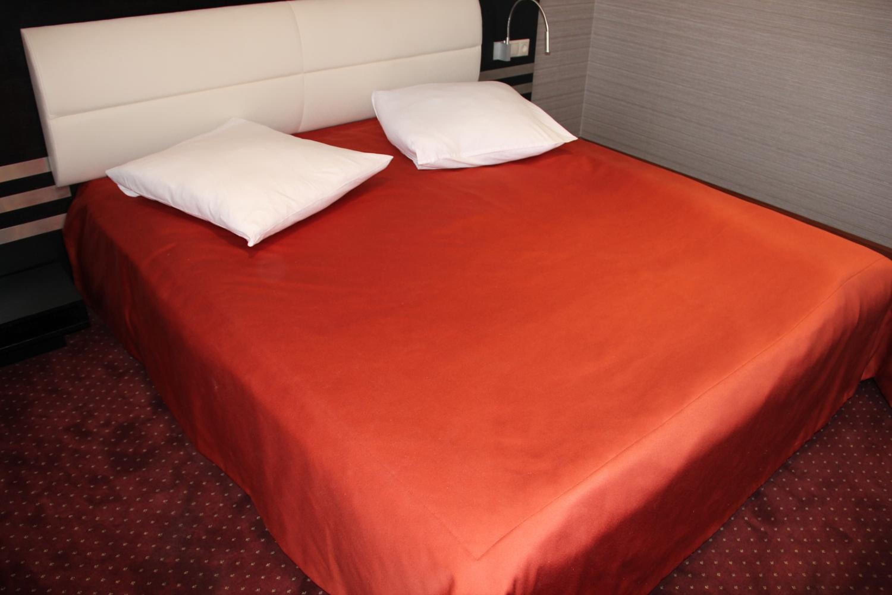 Economy Double Room - Photo 4
