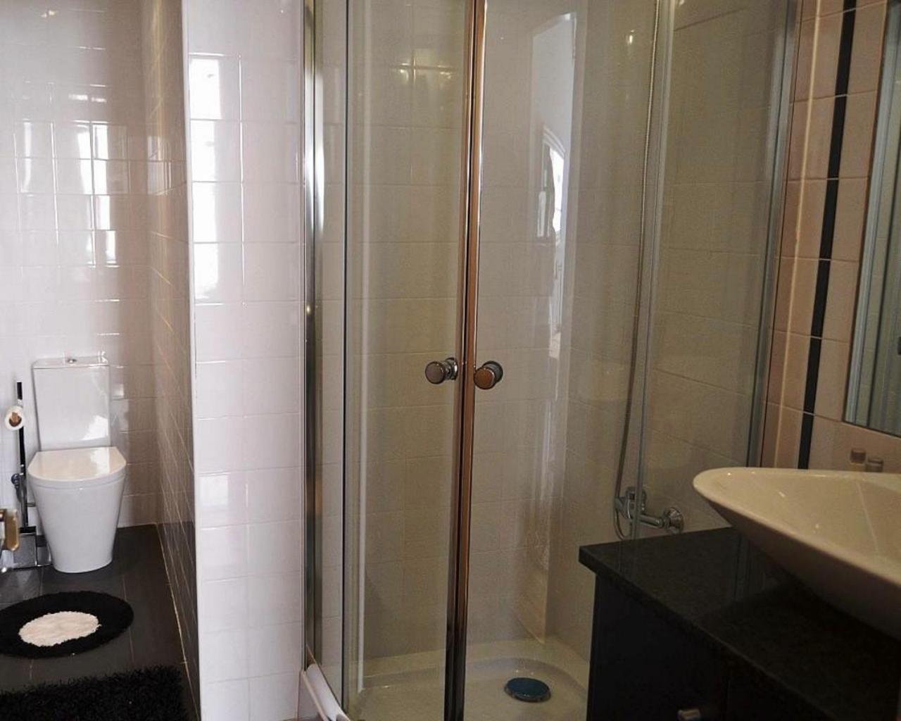 Apartment - Split Level - Photo 24