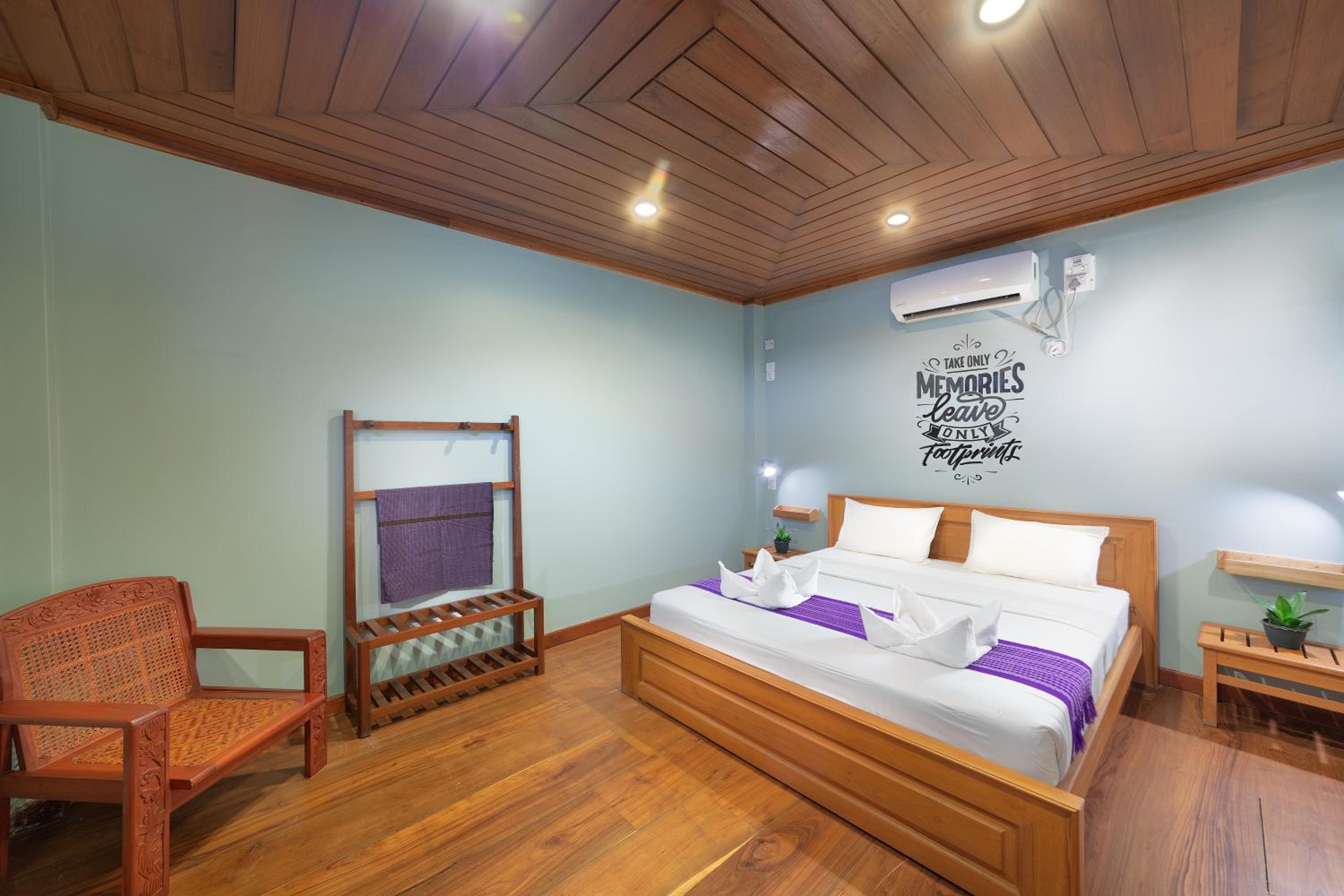 Double Room with Private Bathroom - Photo 1