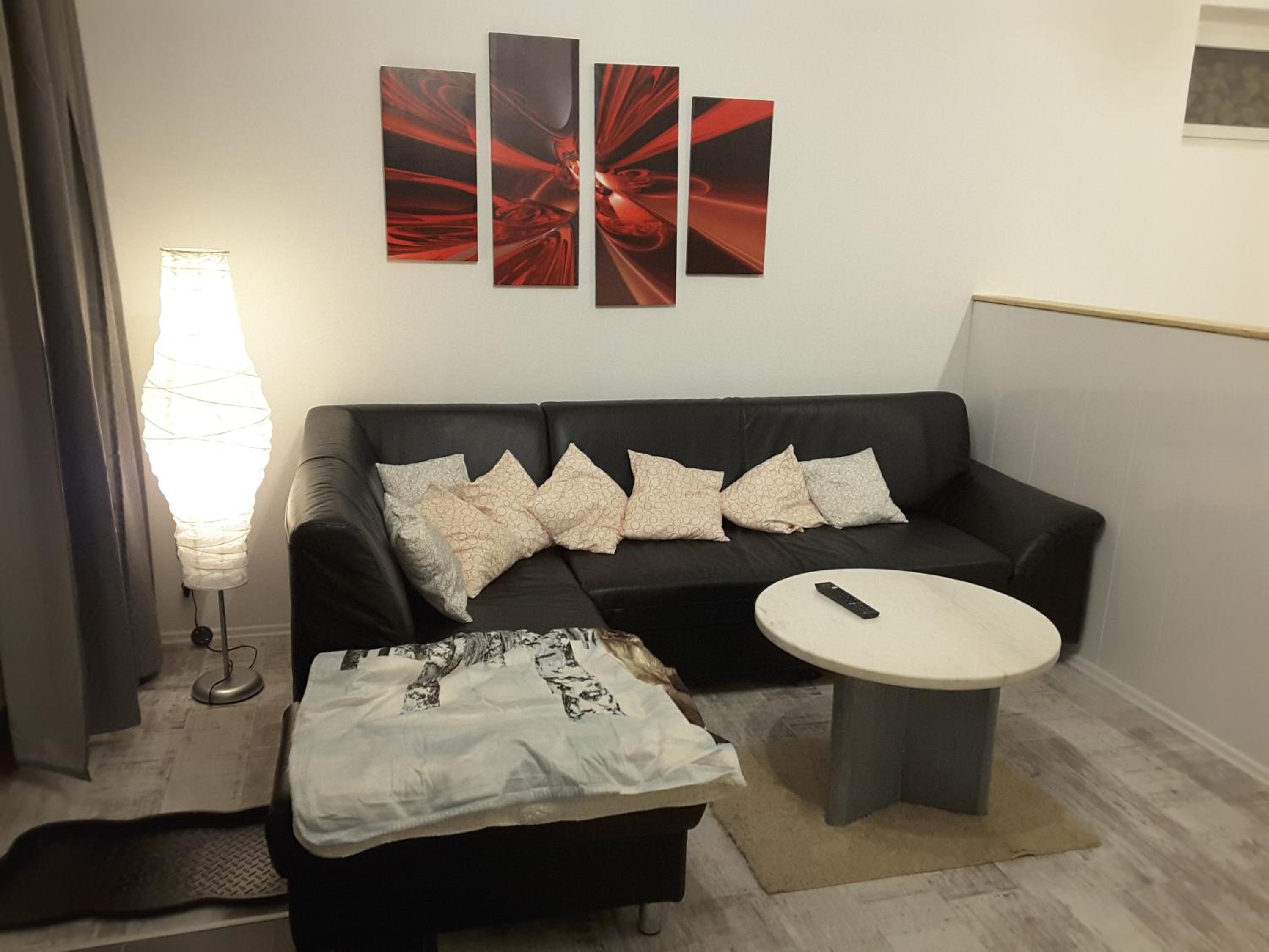 Apartment photo 2