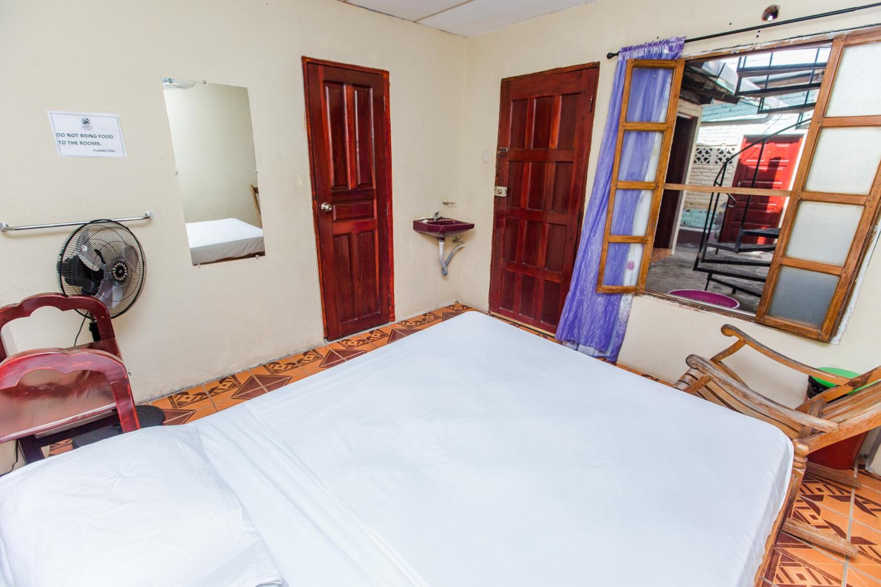 Standard Double Room with Fan photo 3