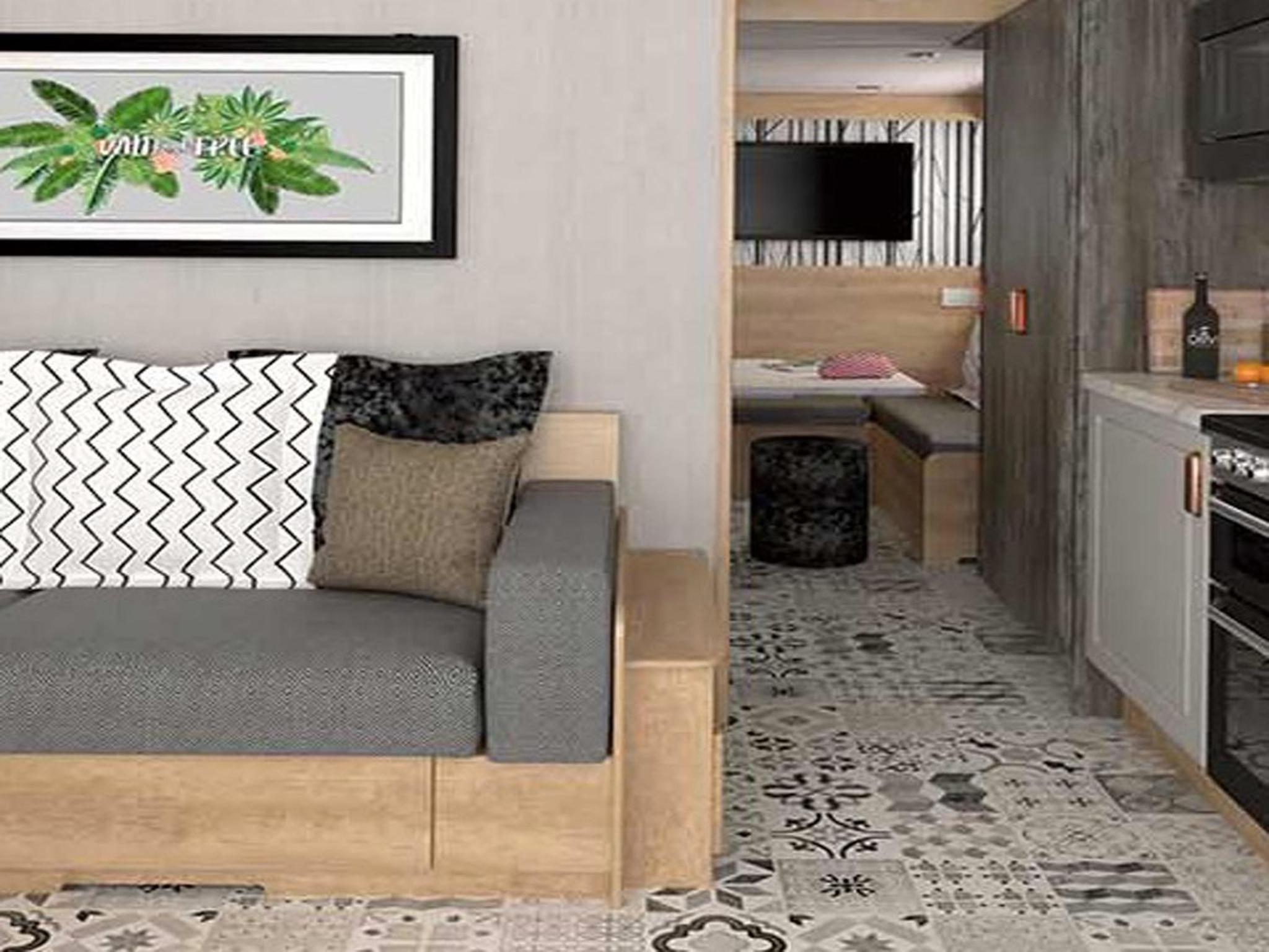 Ensuite Glamping Pod Sleeps 6 photo 1
