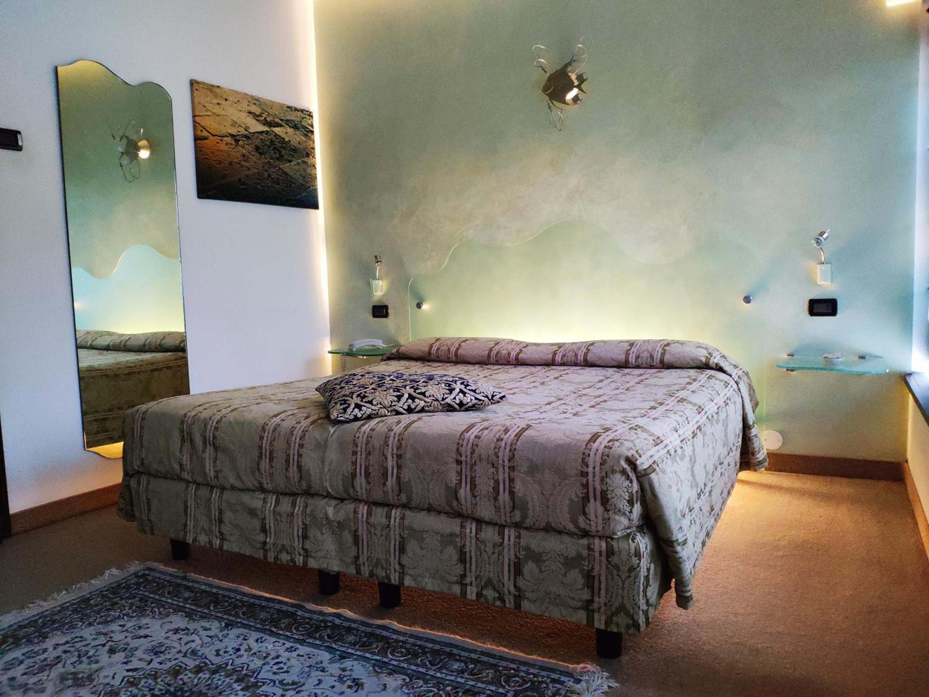 Triple Room with Private Bathroom
