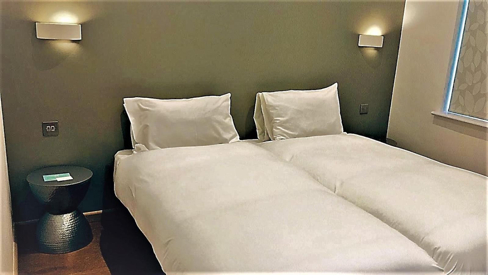 Standard Twin Room - Photo 7