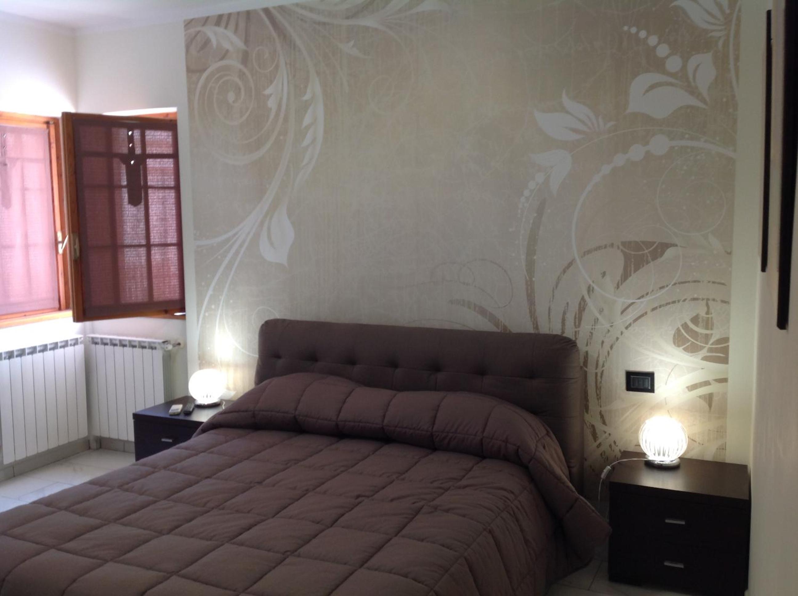 Double Room with Private Bathroom - Photo 1