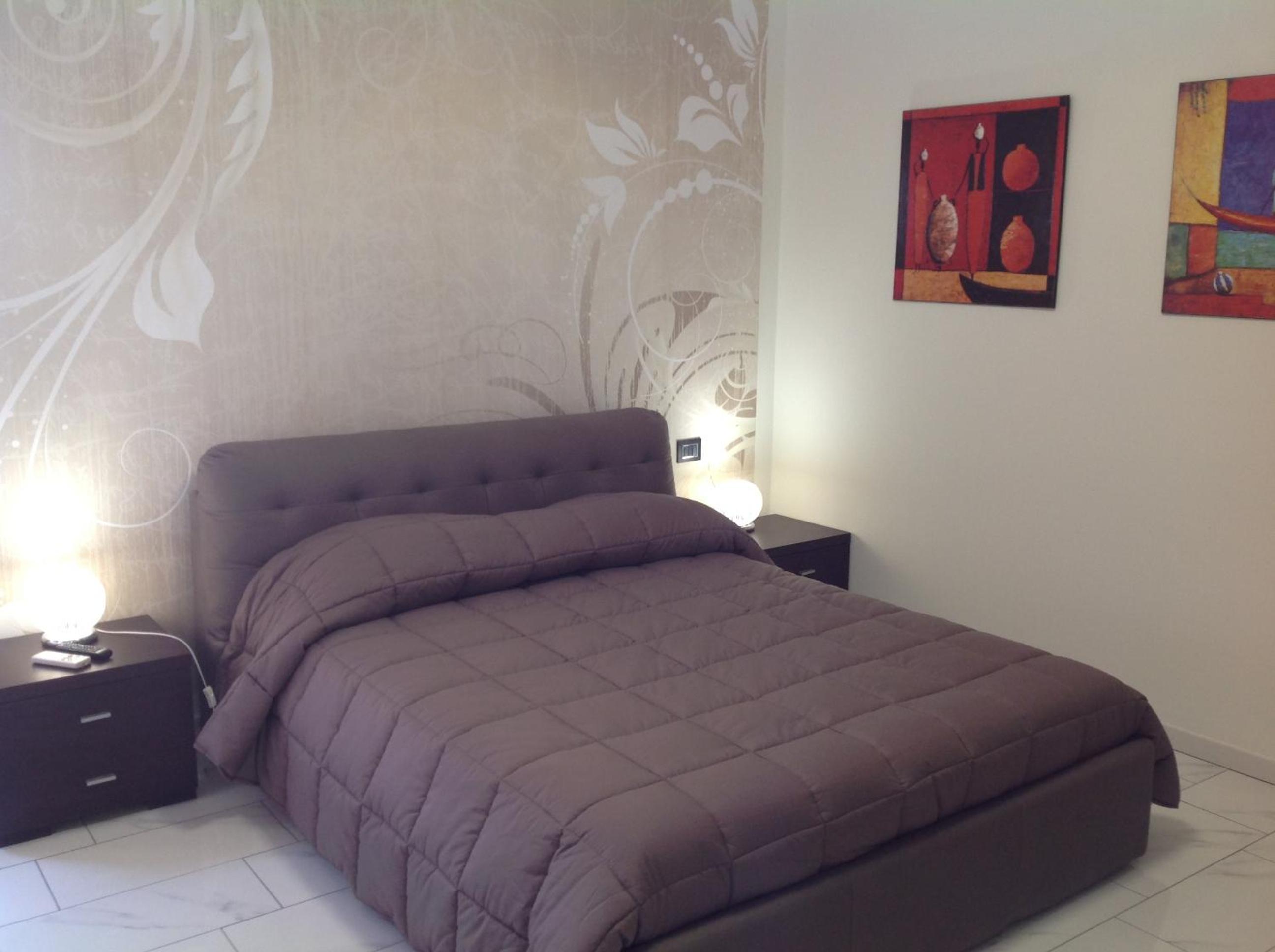 Double Room with Private Bathroom - Photo 2