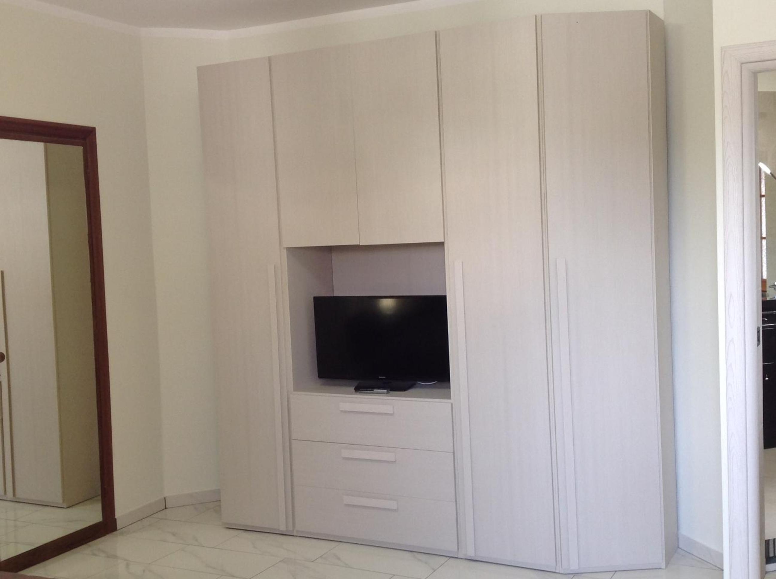 Double Room with Private Bathroom - Photo 10
