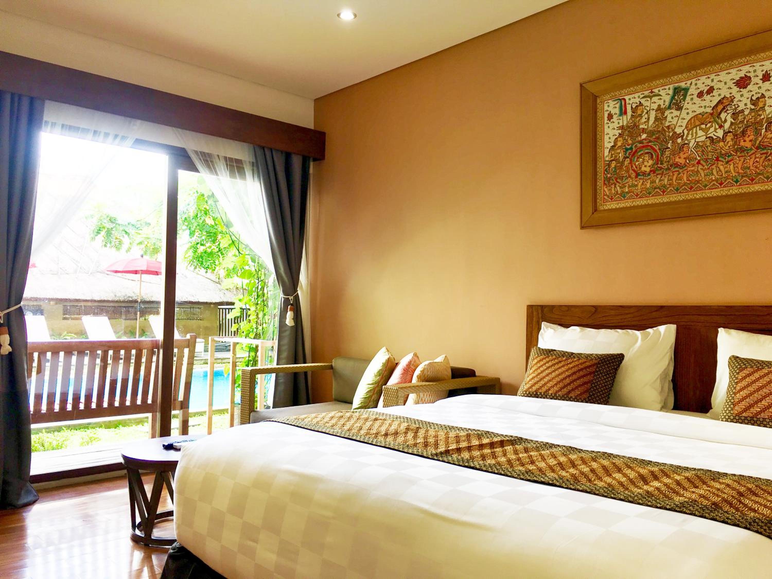 Suite with Pool View