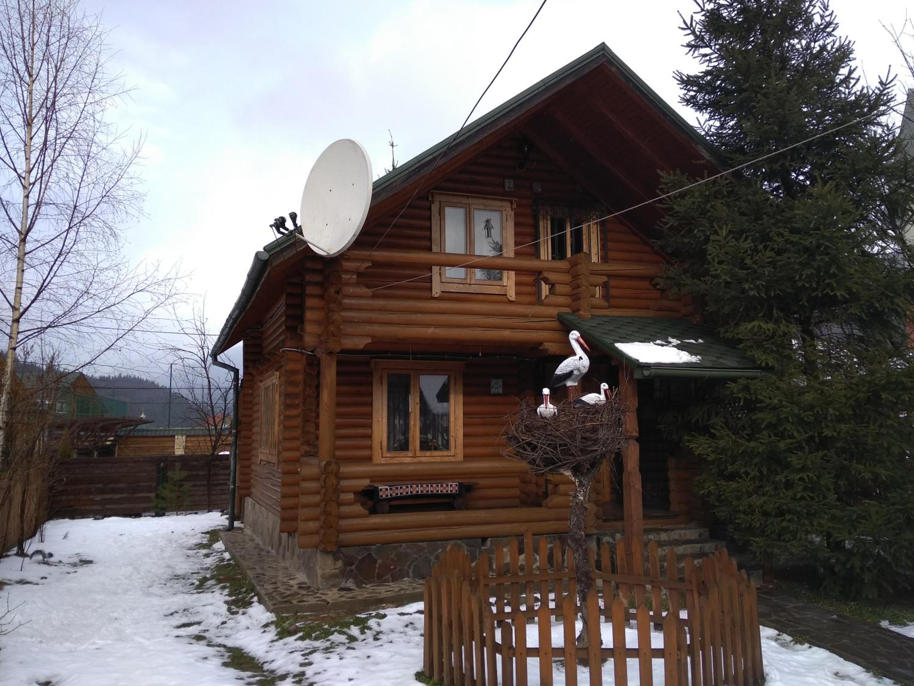 Three-Bedroom House photo 2