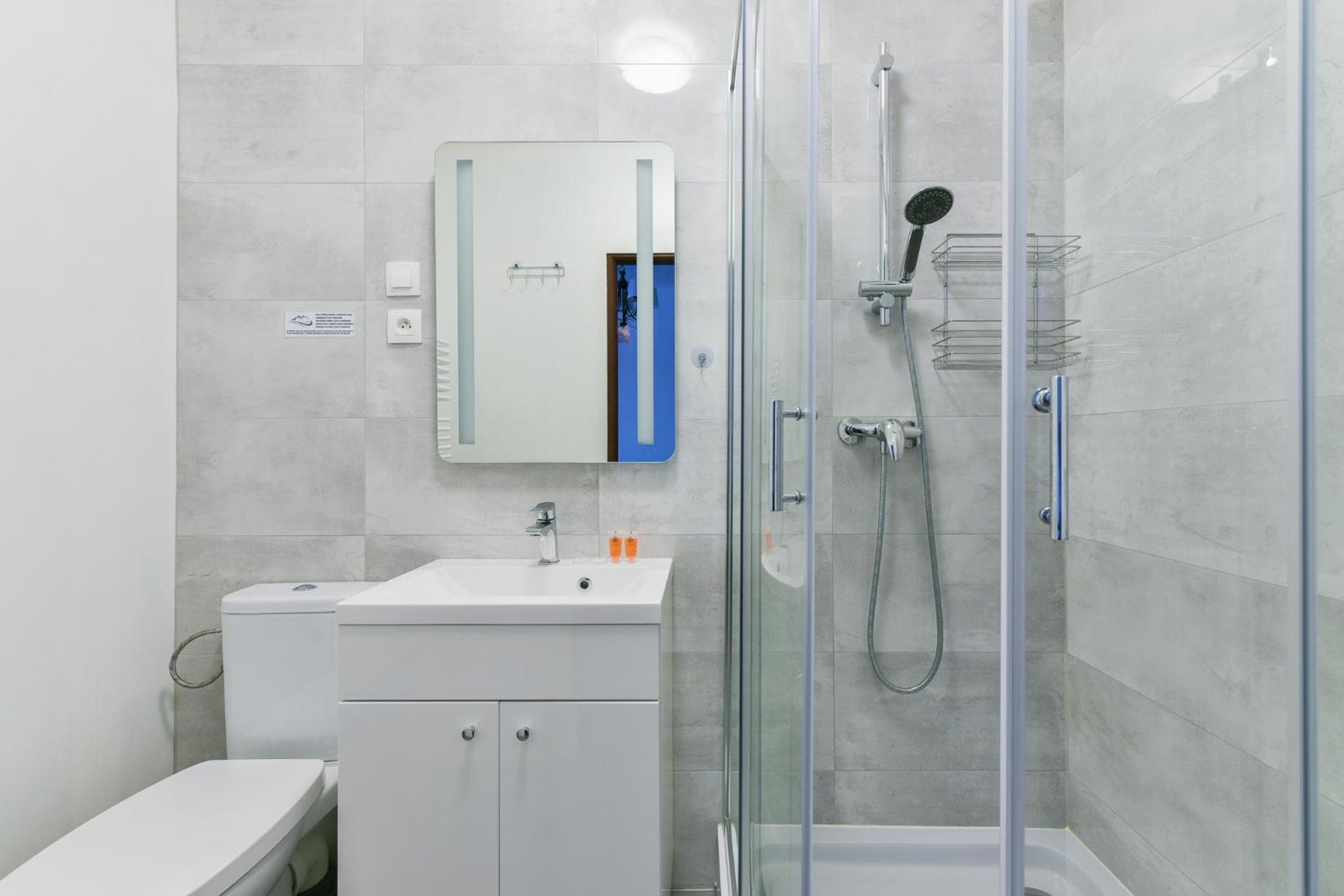 Triple Room with Bathroom - Photo 4