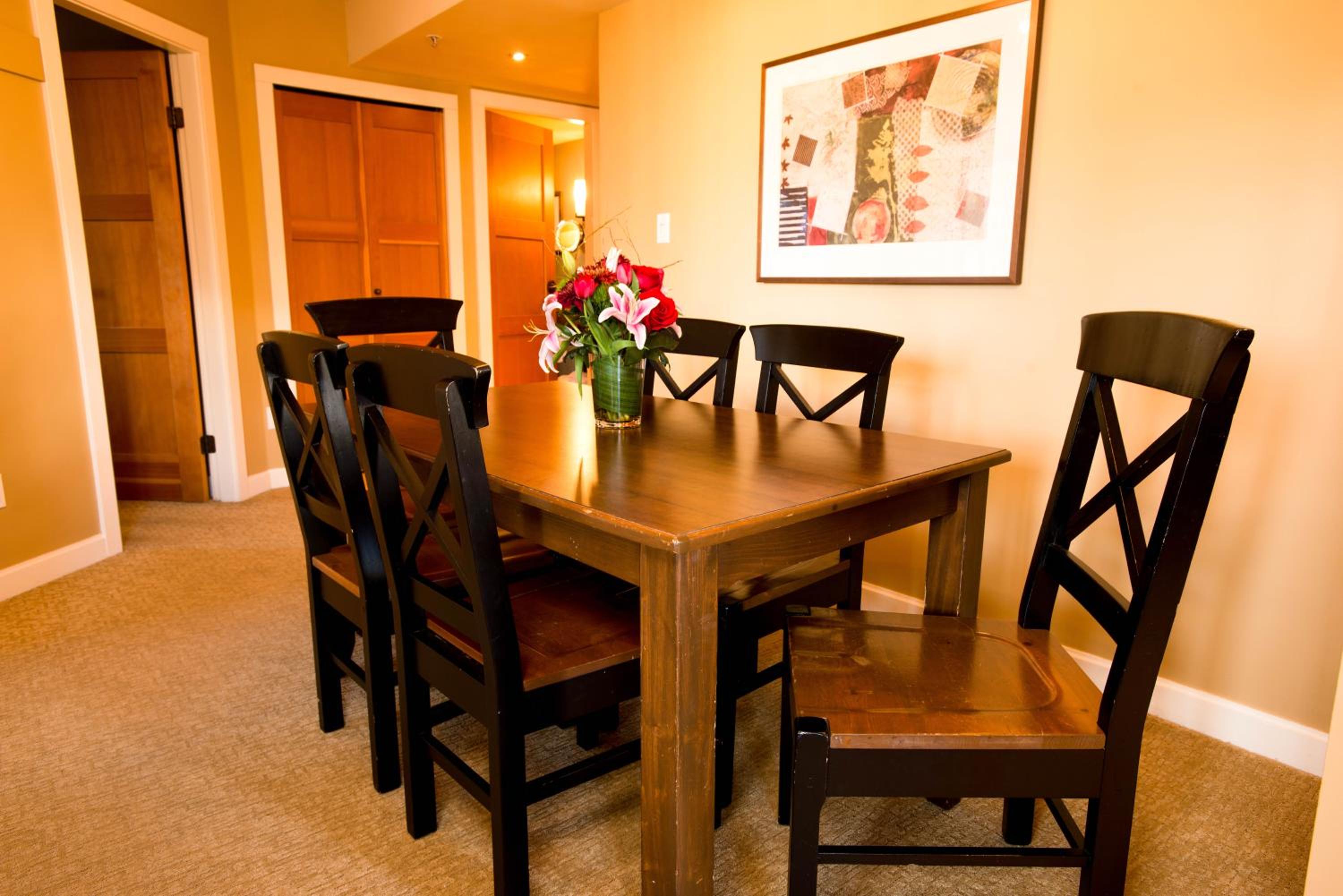 Two-Bedroom Suite - Premium Valley View - Photo 8