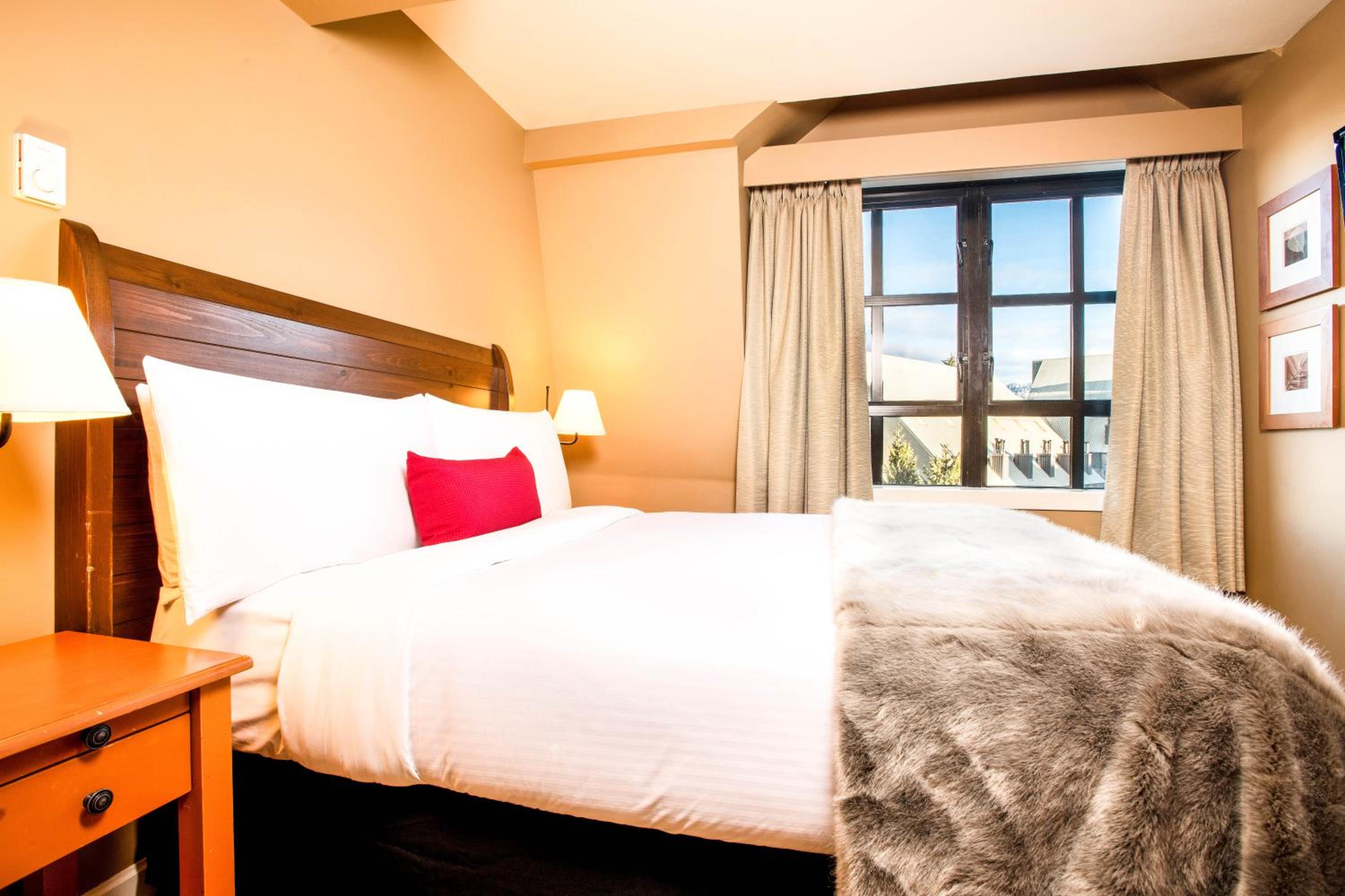Two-Bedroom Suite - Premium Valley View - Photo 7