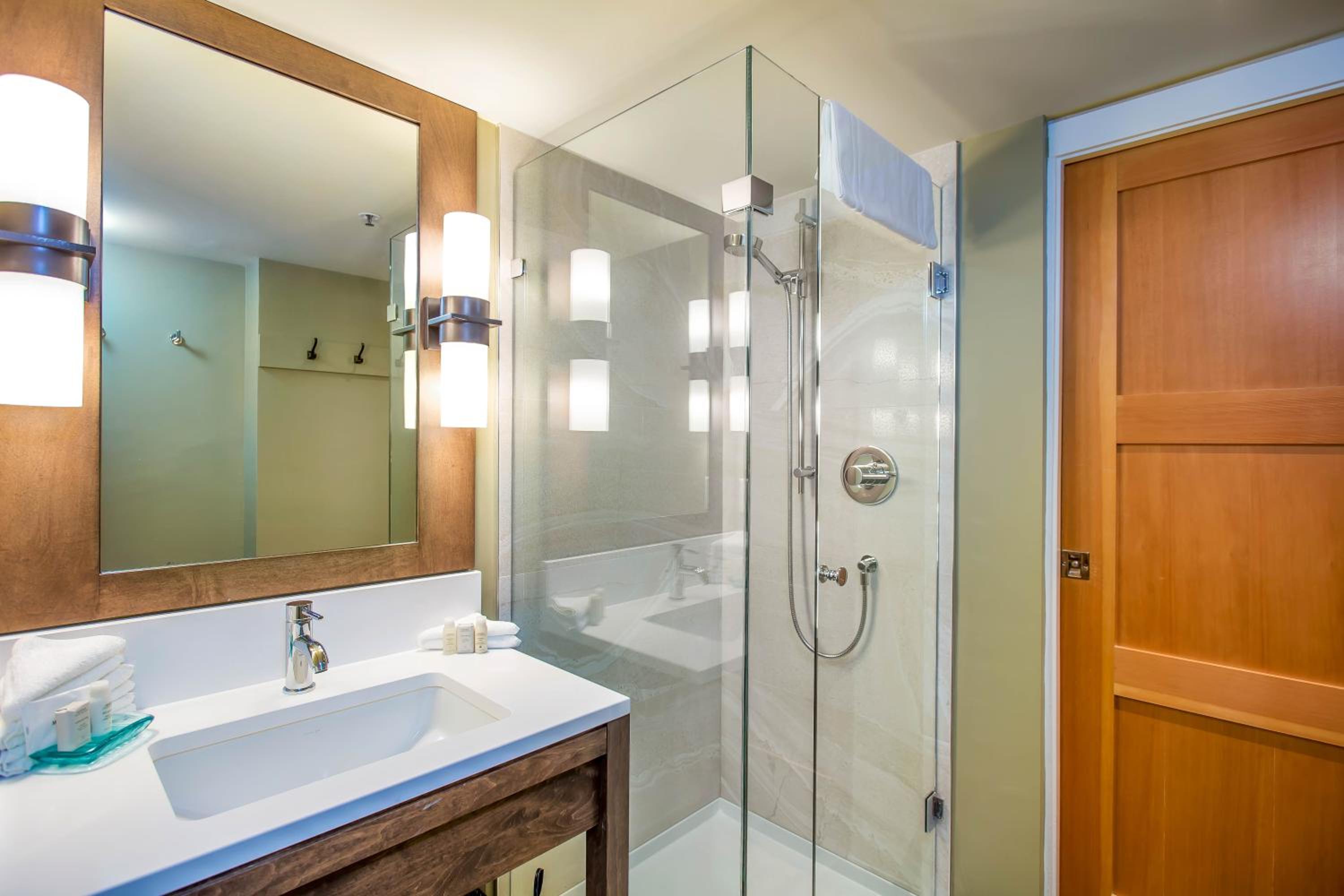 Two-Bedroom Suite - Premium Valley View - Photo 6