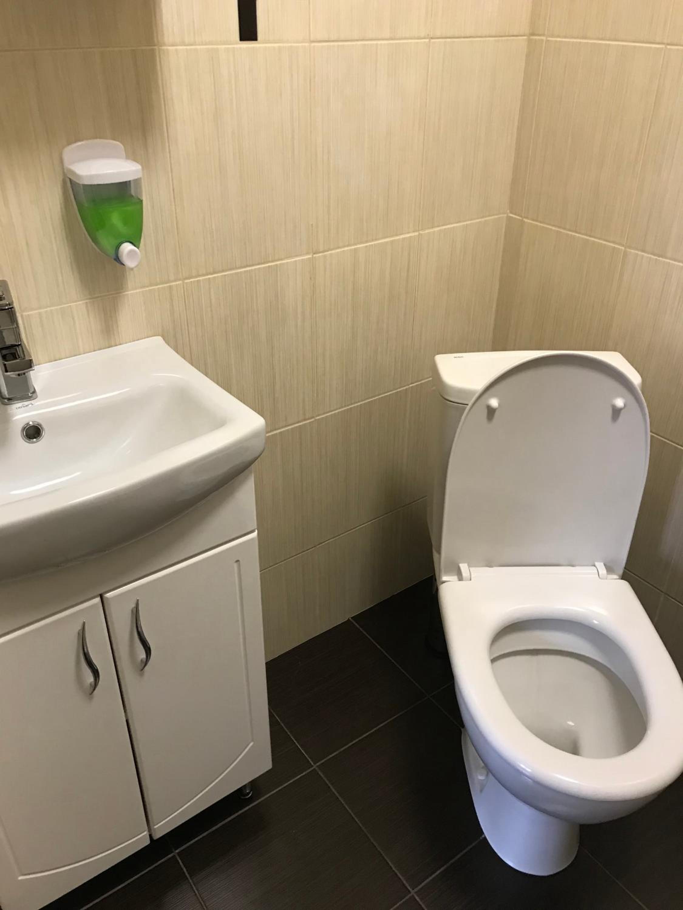 Double or Twin Room with Mountain View photo 3