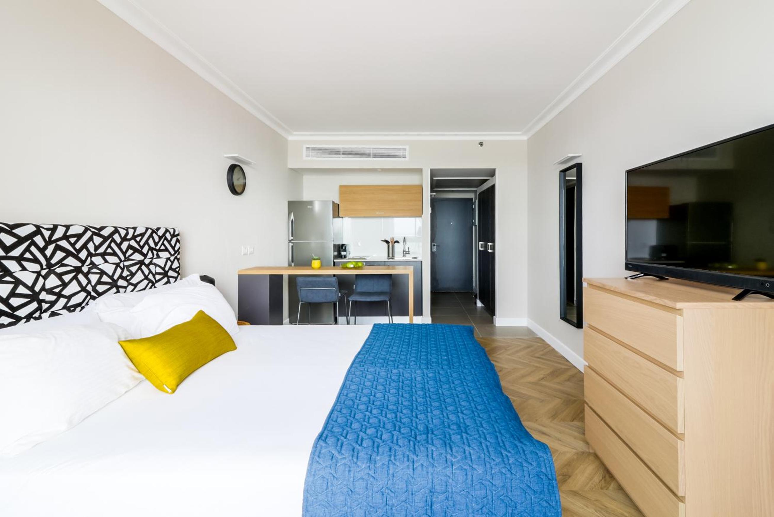 Studio Apartment with Sea View photo 1