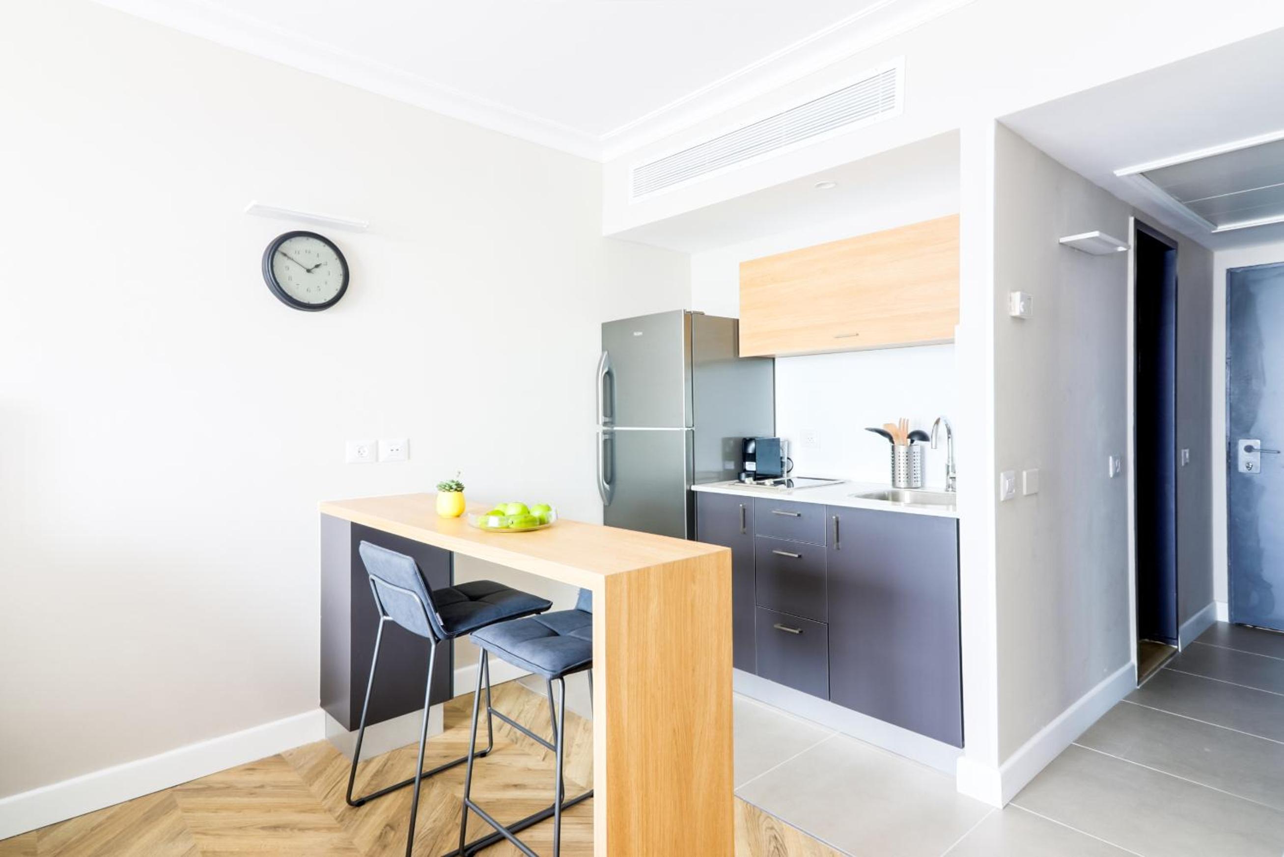 Studio Apartment with Sea View photo 3