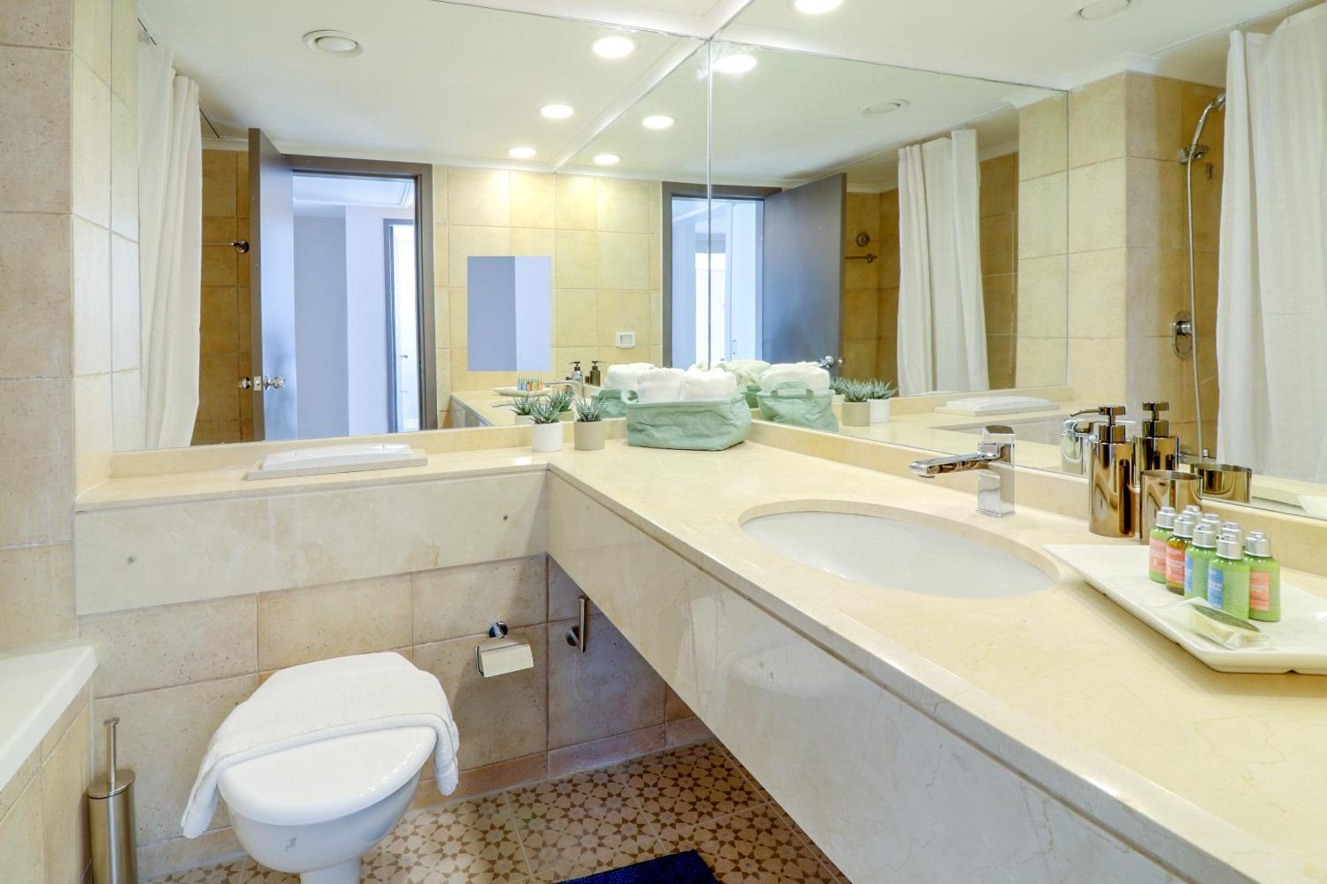 Studio Apartment with Sea View photo 2