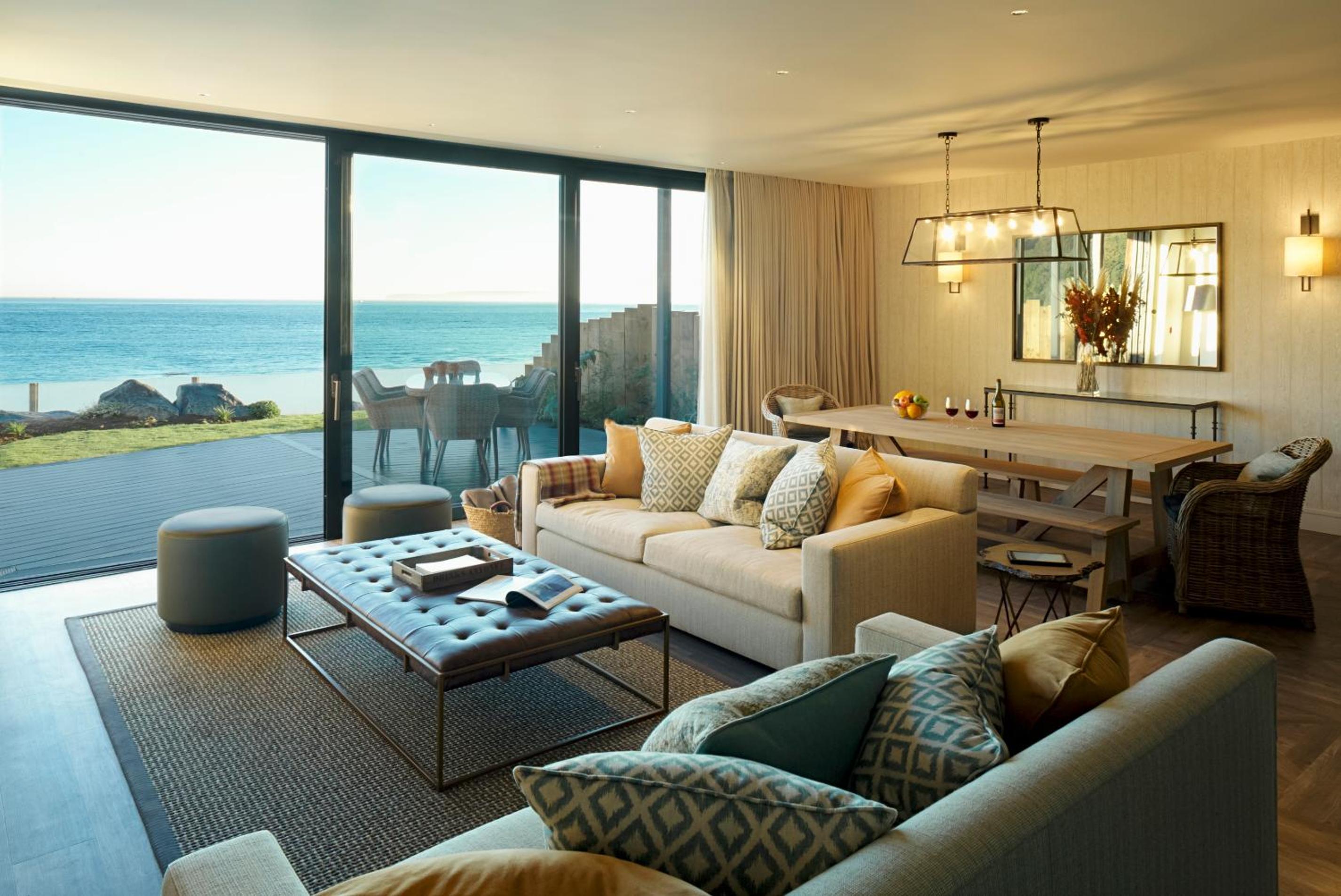 Villa - Beach Front