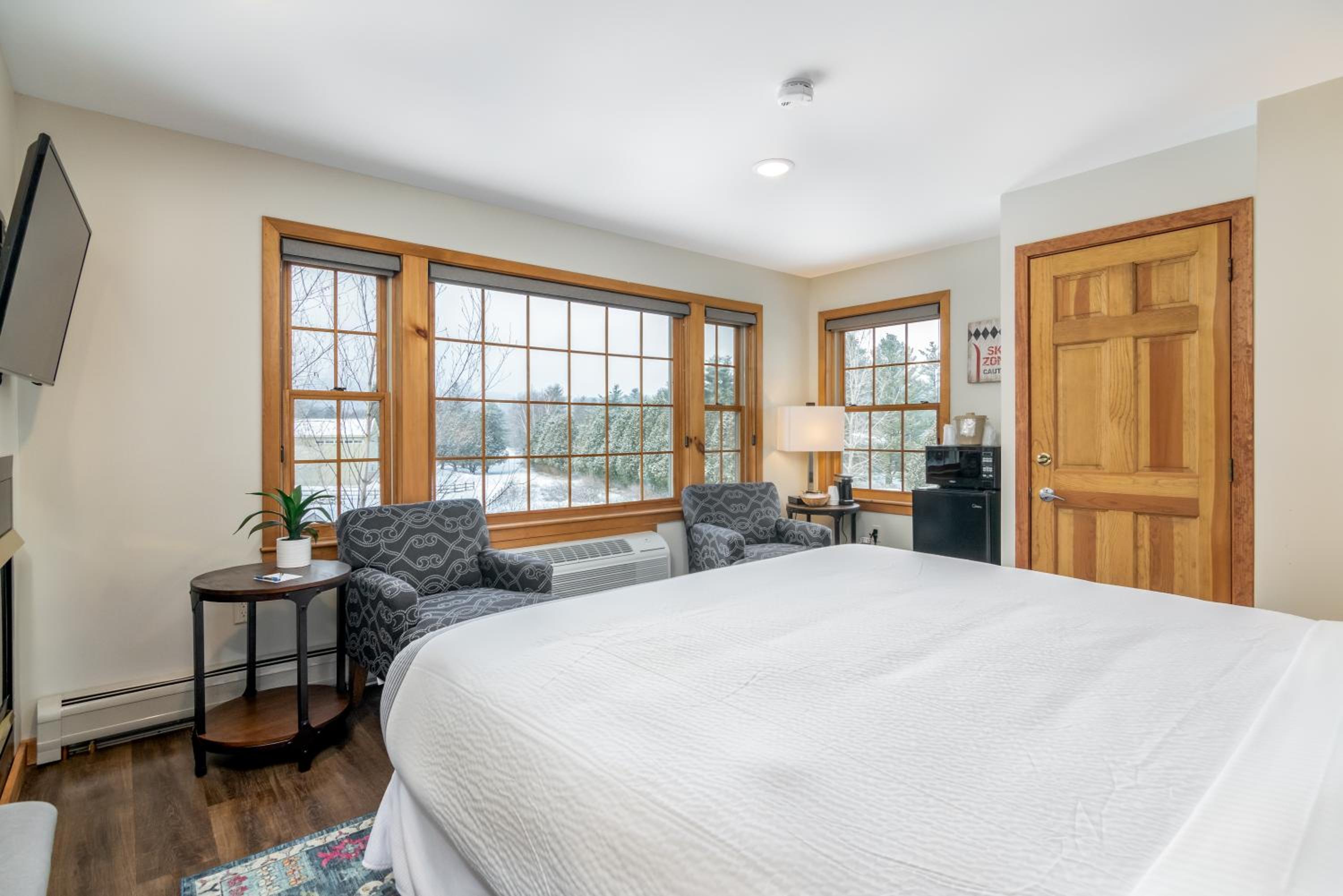 One King Room Mountain View photo 2