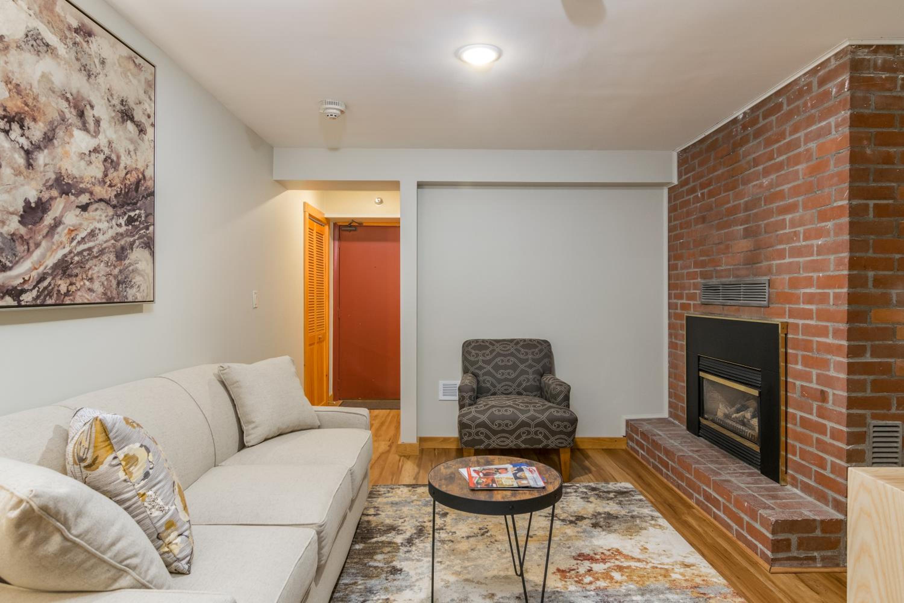 One King Suite with Fireplace photo 1