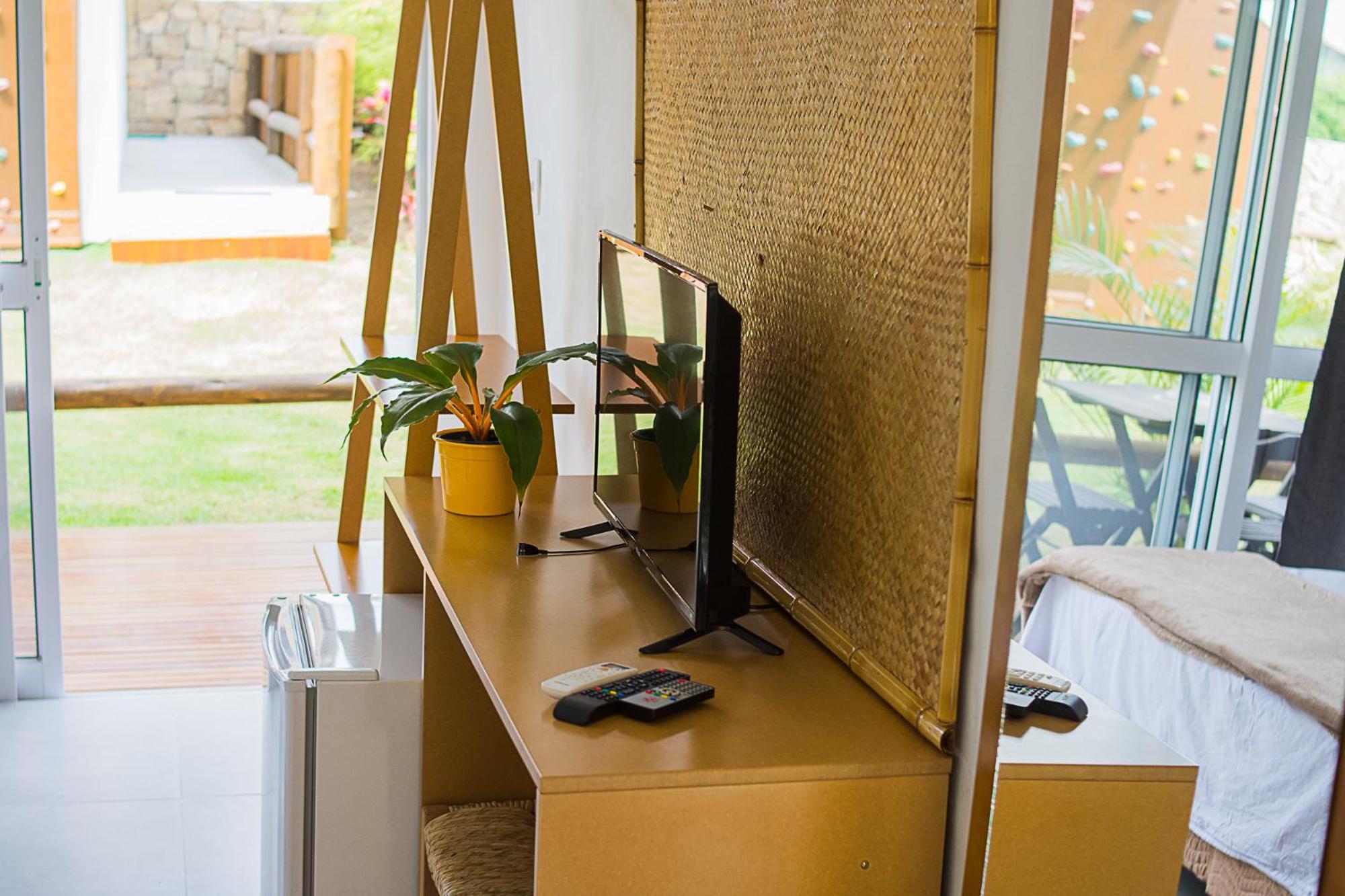 Double Room with Patio - Photo 2