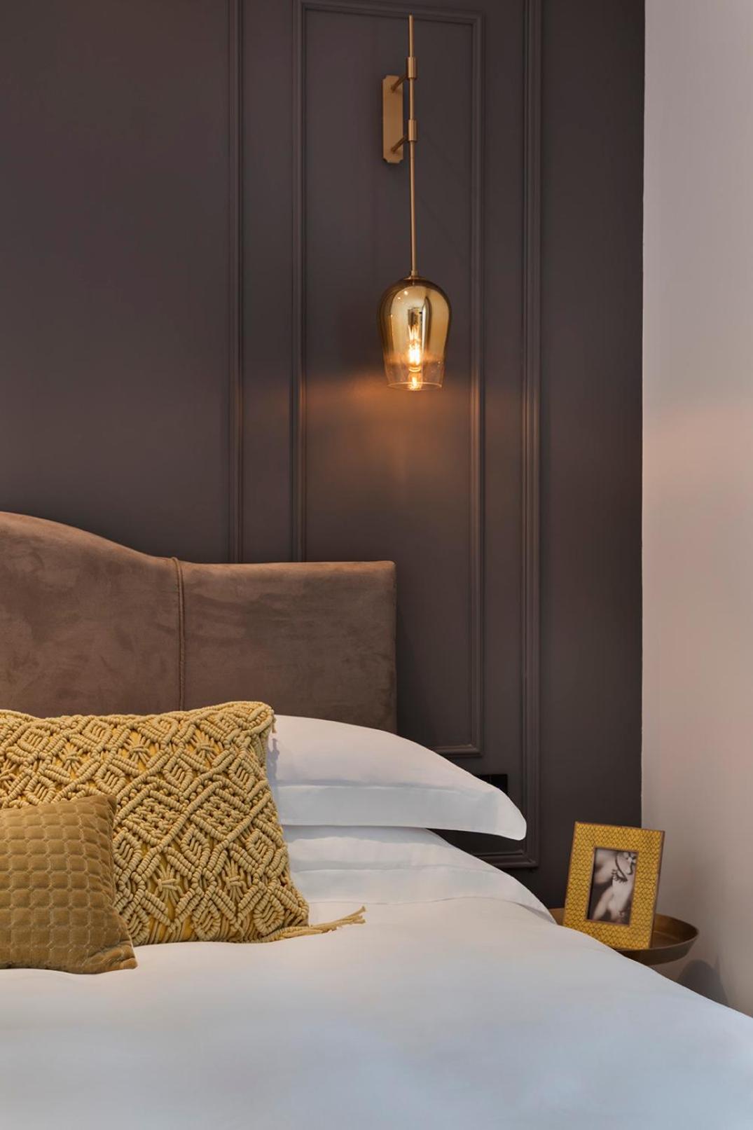 Small Classic Room photo 1